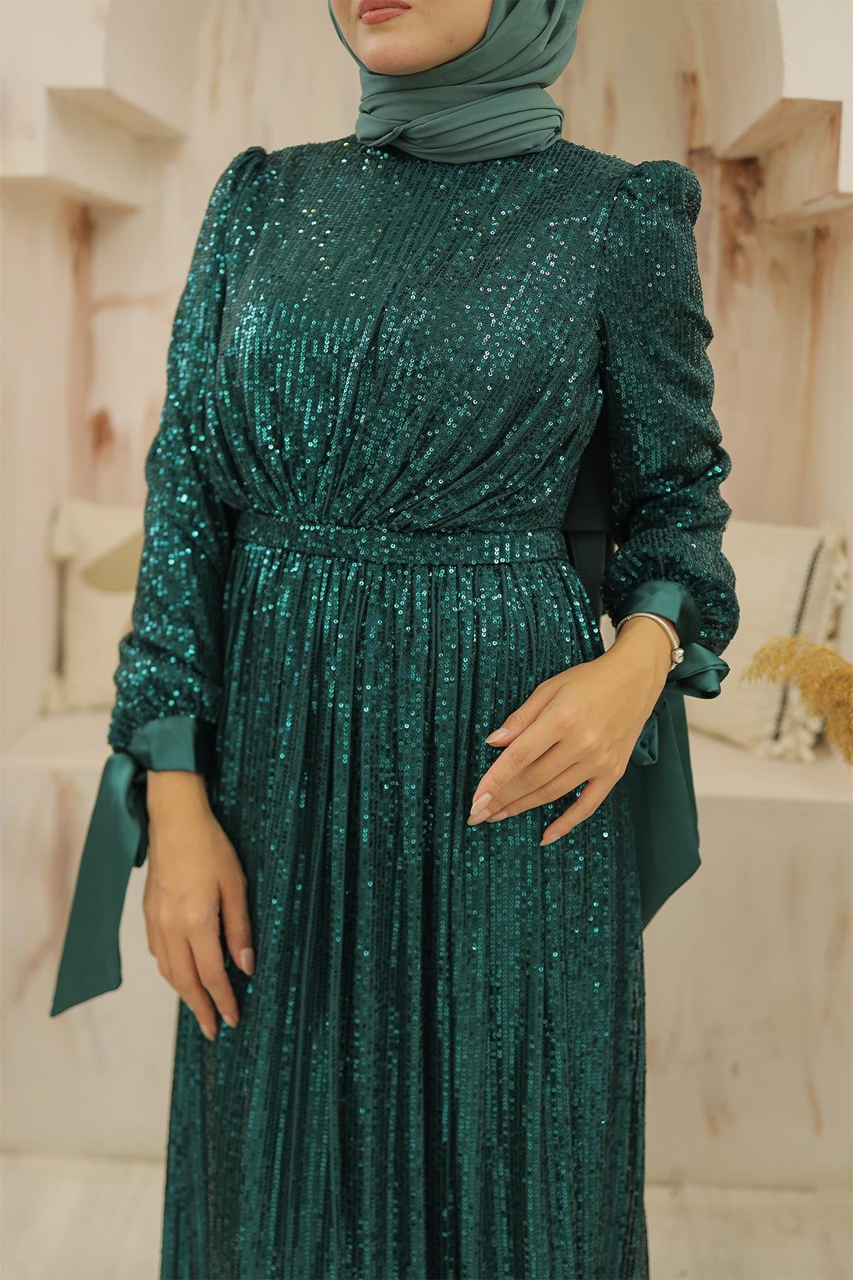 Tesettür Arven Payetli Abiye Zümrüt YeşiliLP6108