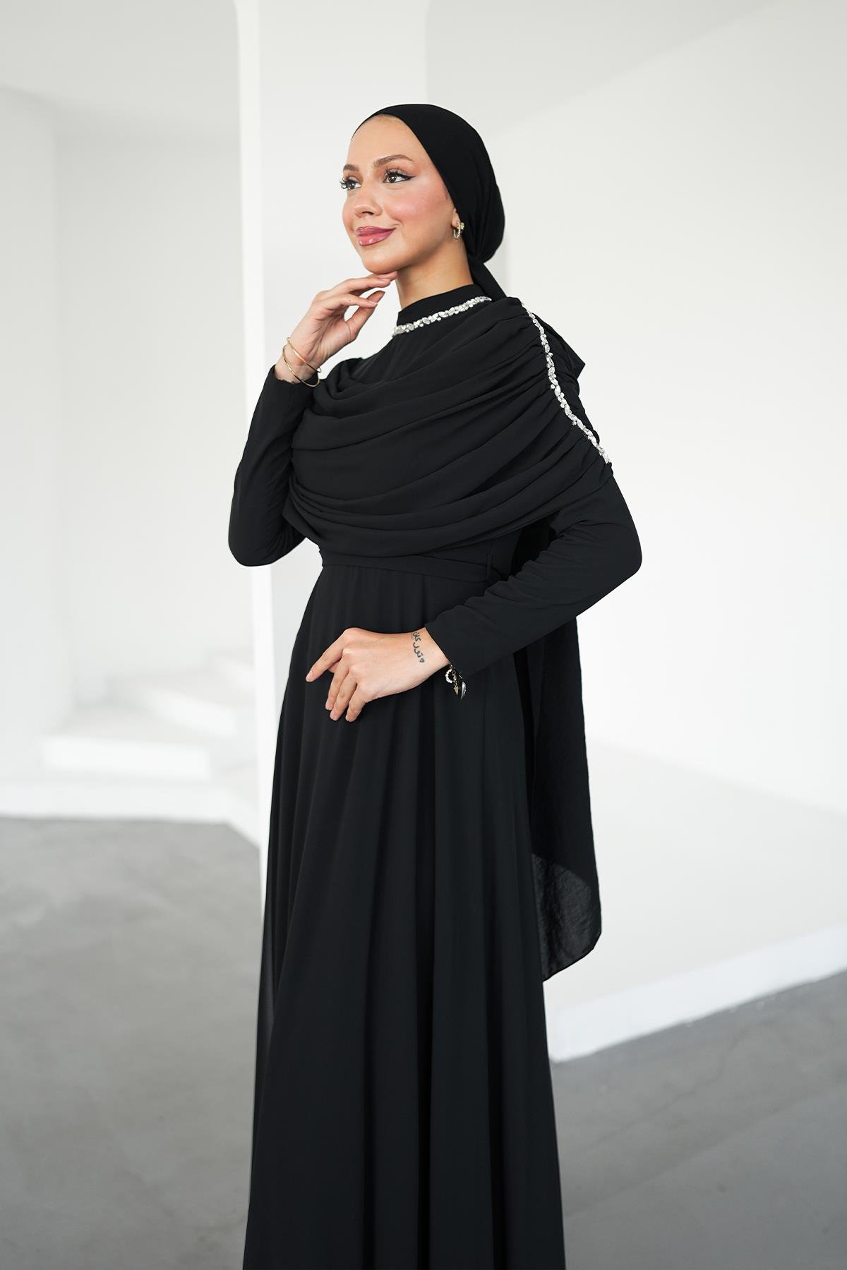Tesettür Ayperi Şifon Abiye SiyahLP6296