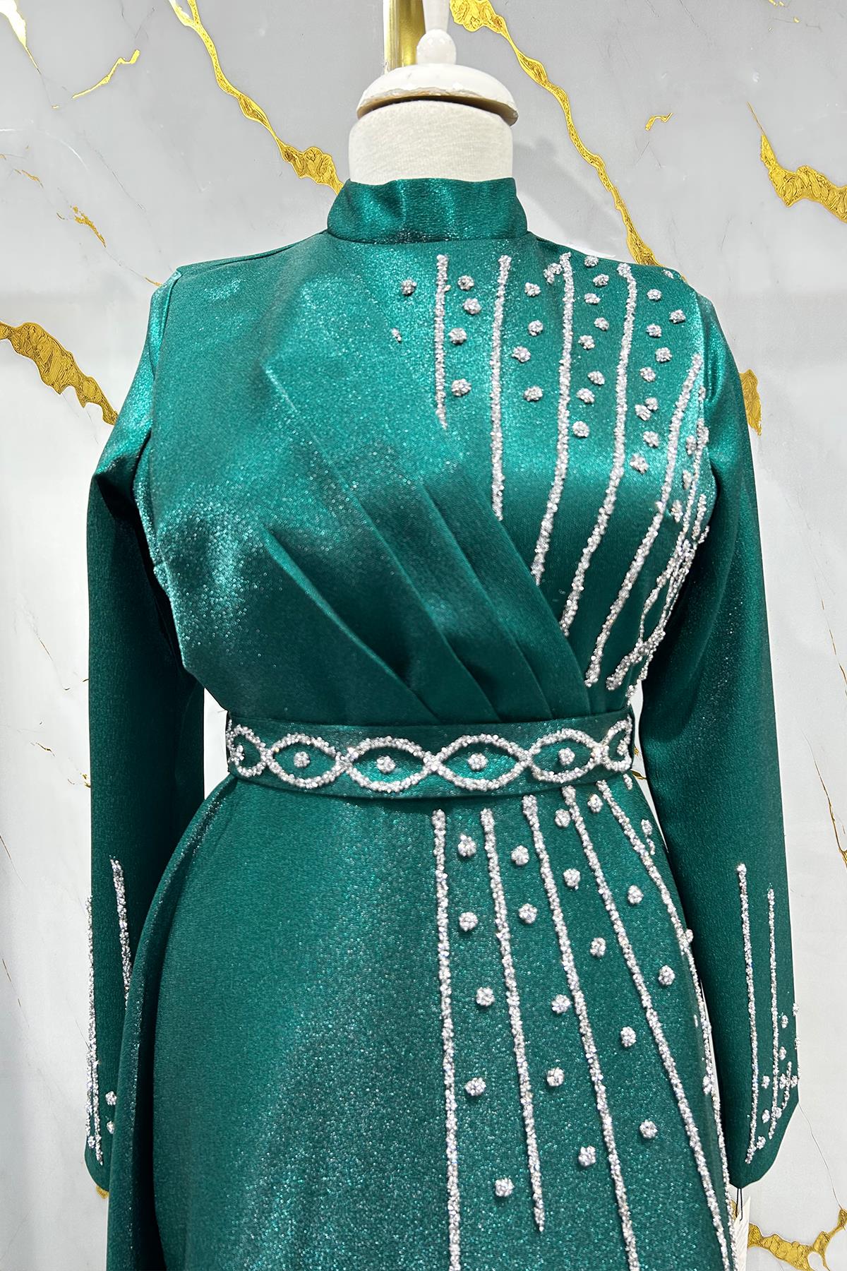 Tesettür Belfin Krep Saten Abiye Zümrüt YeşiliLP6116