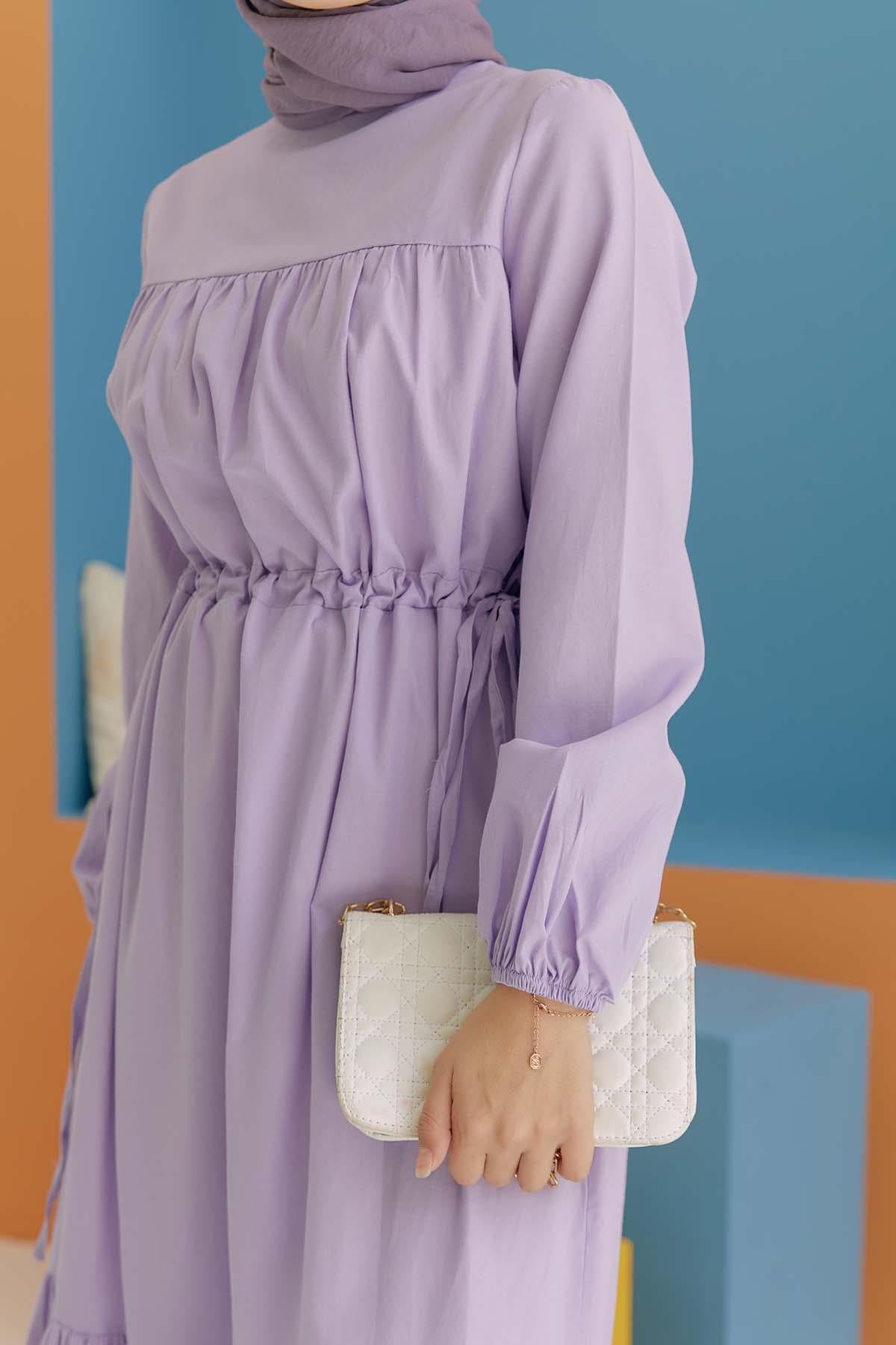 Tesettür Beli Bağcıklı Büzgülü Elbise LilaHM4022