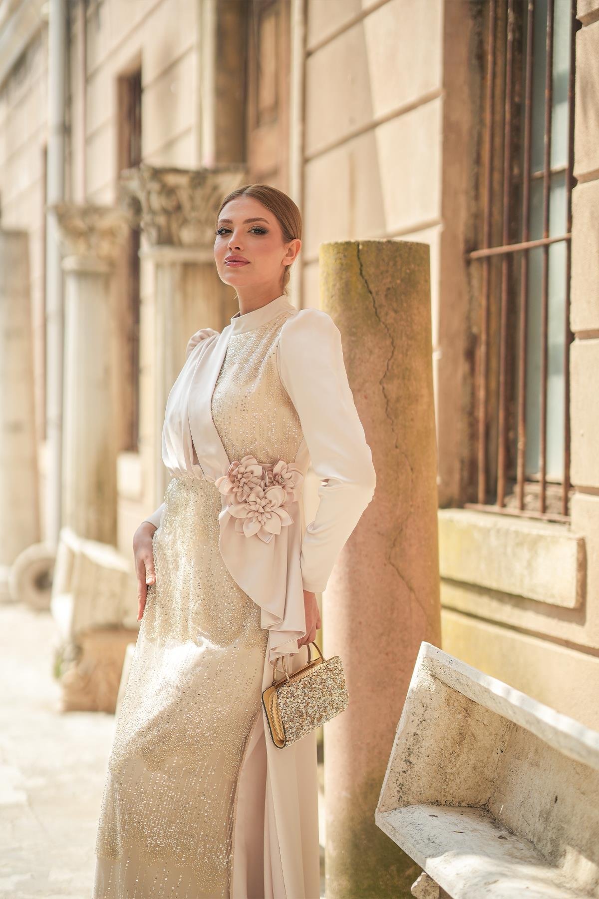 Tesettür Boncuklu Saten Abiye BejLP6241