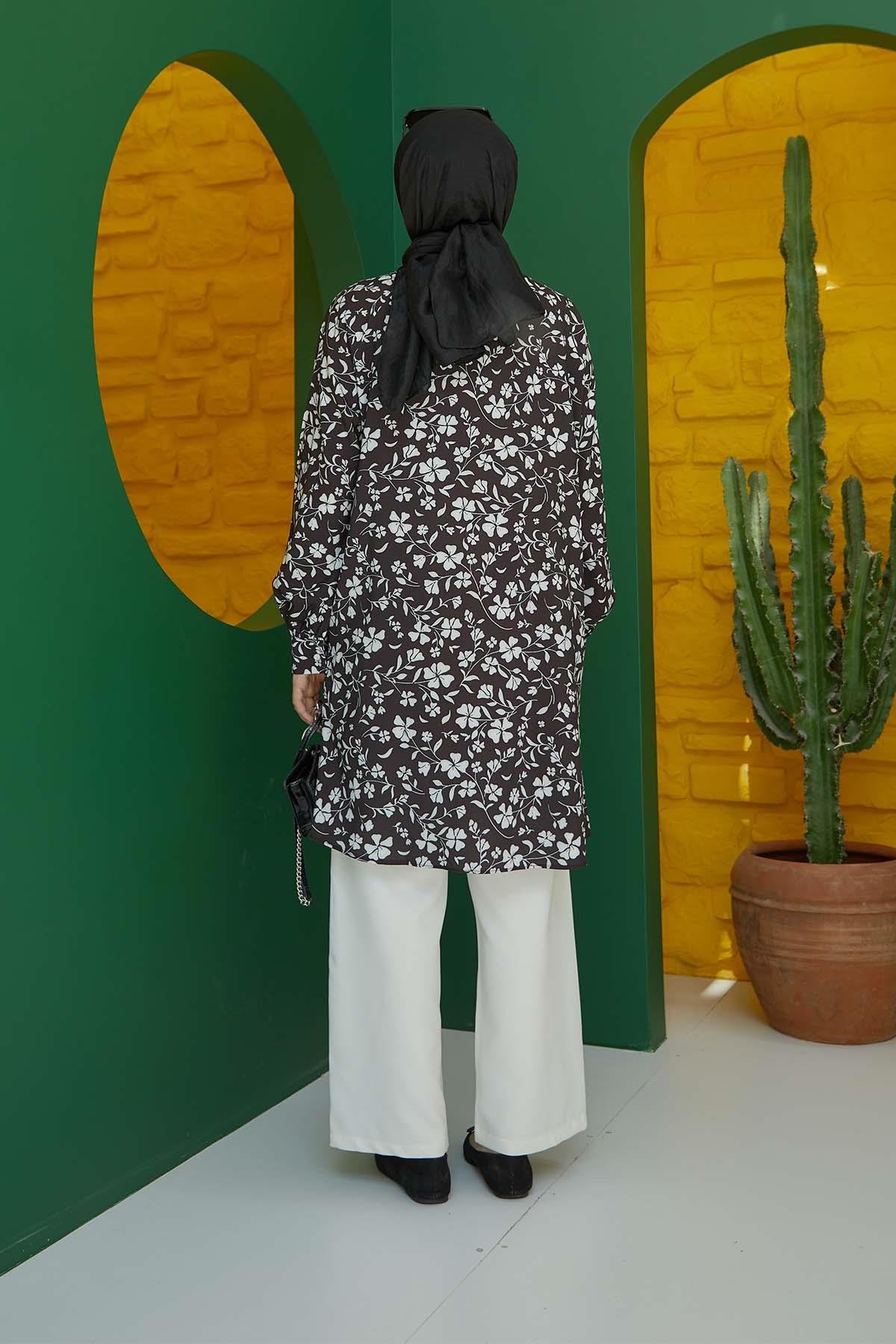 Tesettür Çiçek Desenli Tunik SiyahHM4040