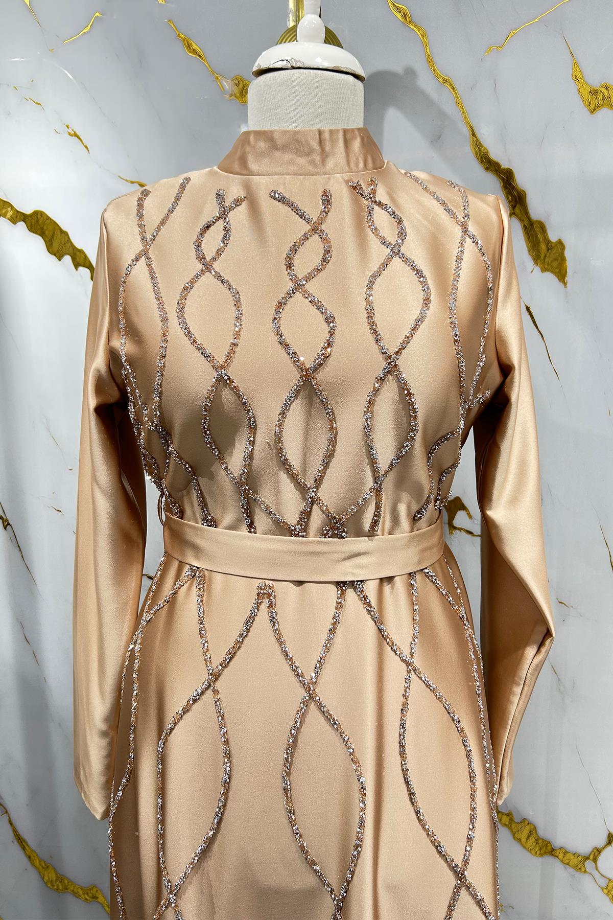 Tesettür Feray Saten Abiye Gold RengiLP6179