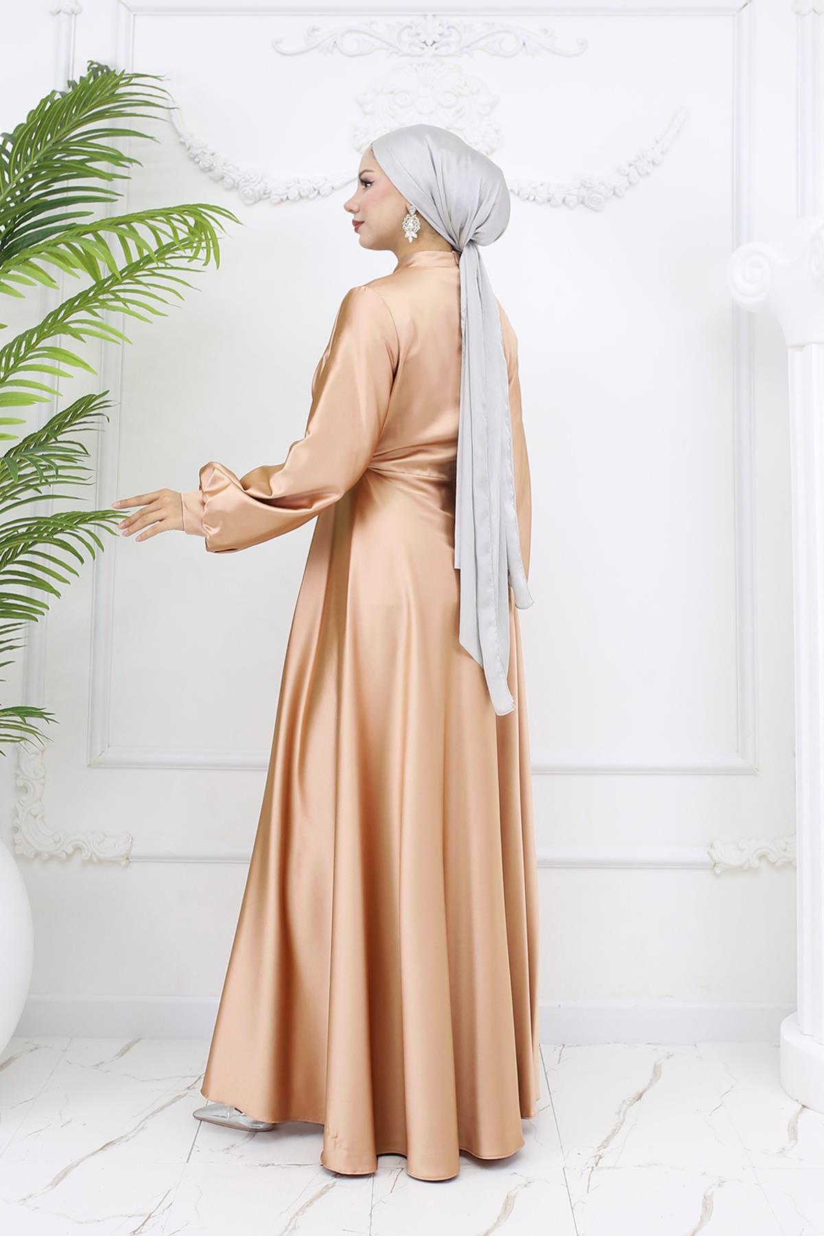 Tesettür Gülnun Saten Abiye Gold RengiLP6094