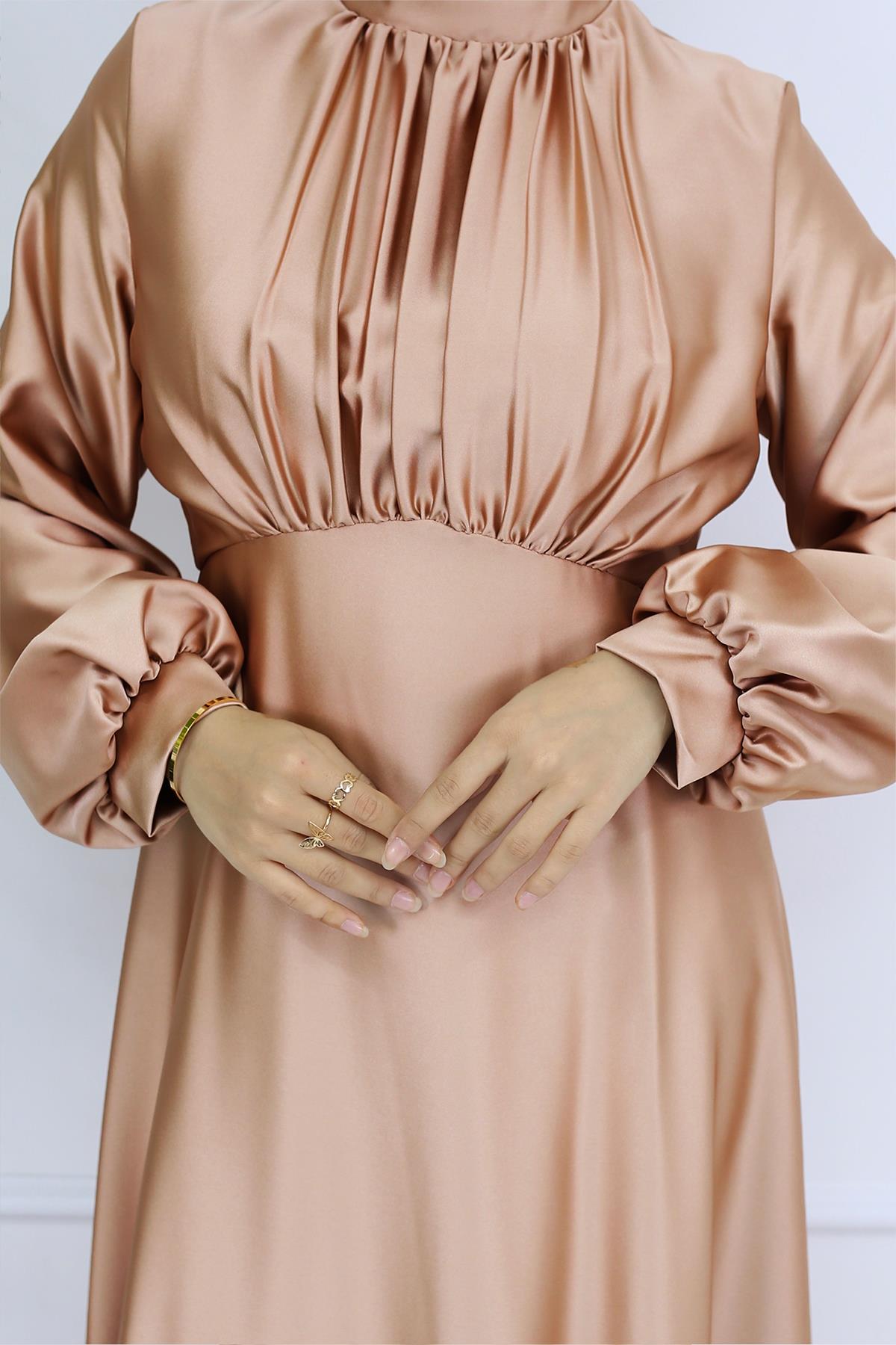 Tesettür Gülnun Saten Abiye Gold RengiLP6094