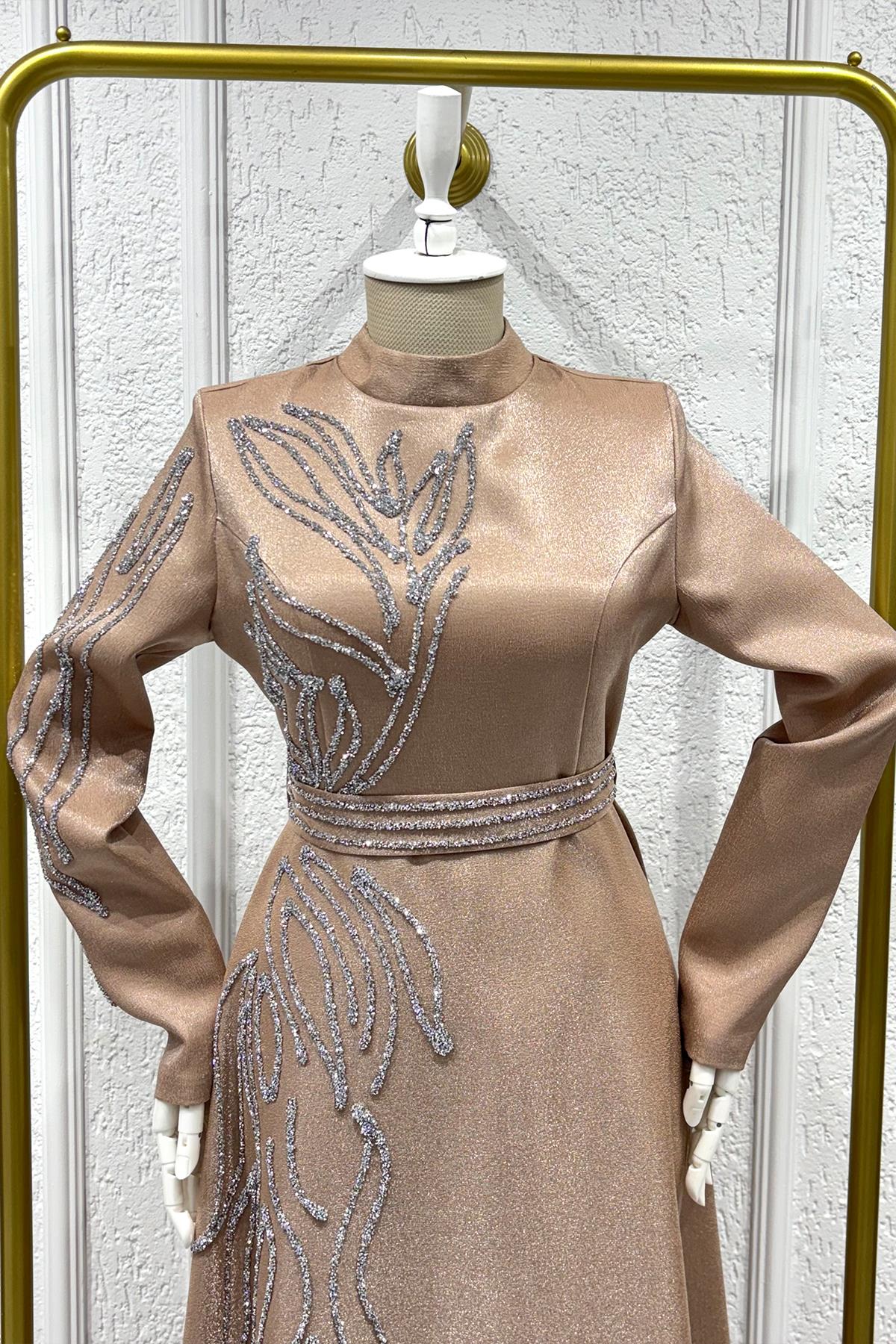 Tesettür Halem Krep Saten Abiye Gold RengiLP6142-1