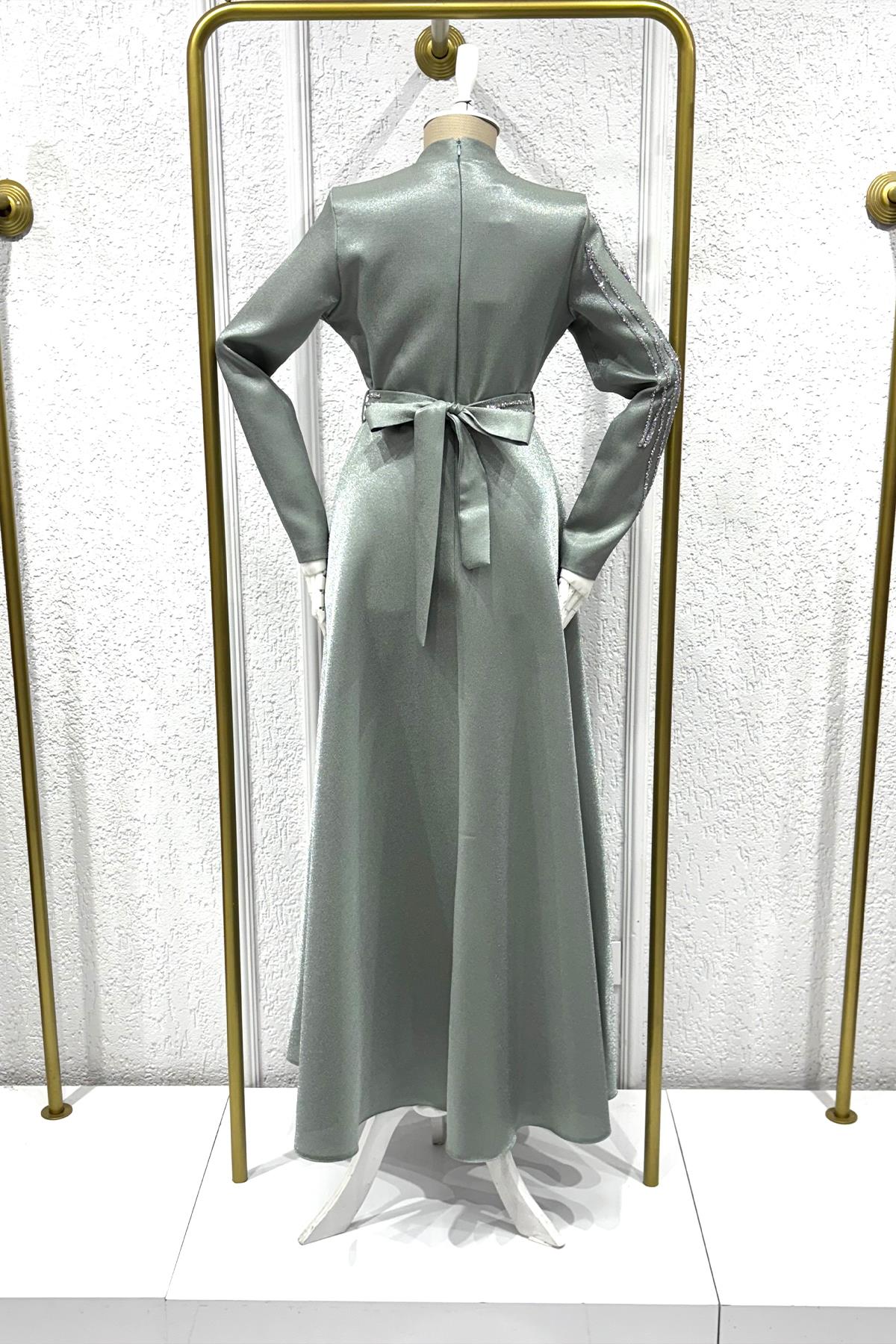 Tesettür Halem Krep Saten Abiye Mint YeşiliLP6142-1