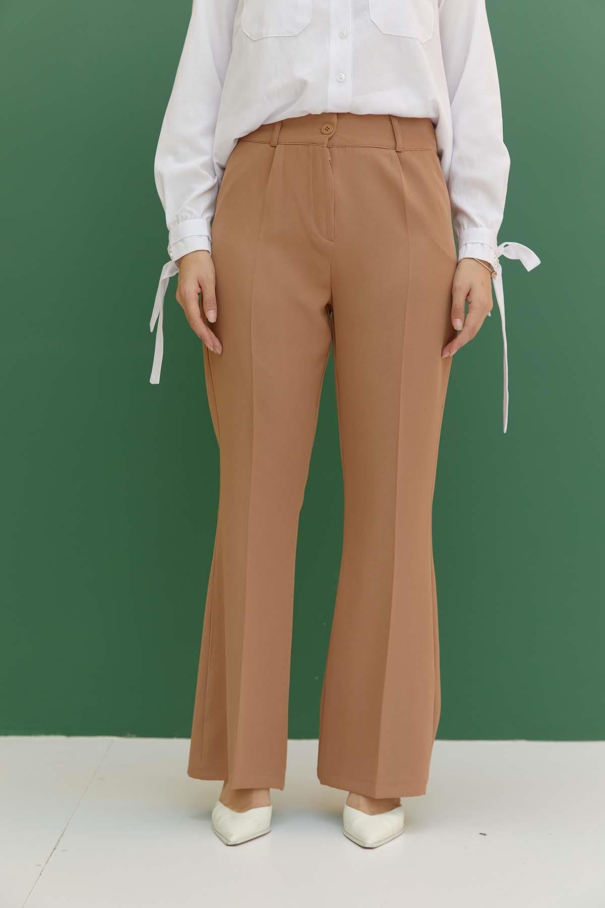 Tesettür İspanyol Paça Pileli Pantolon CamelHM1845