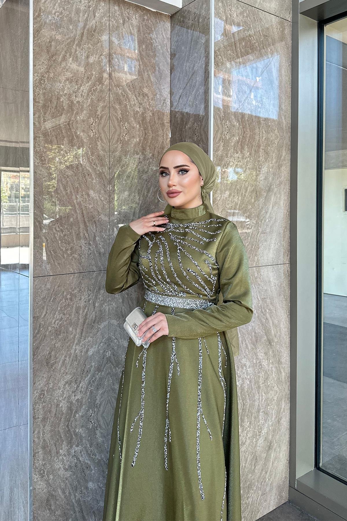 Tesettür Karsu Krep Saten Abiye Zeytin YeşiliLP6076