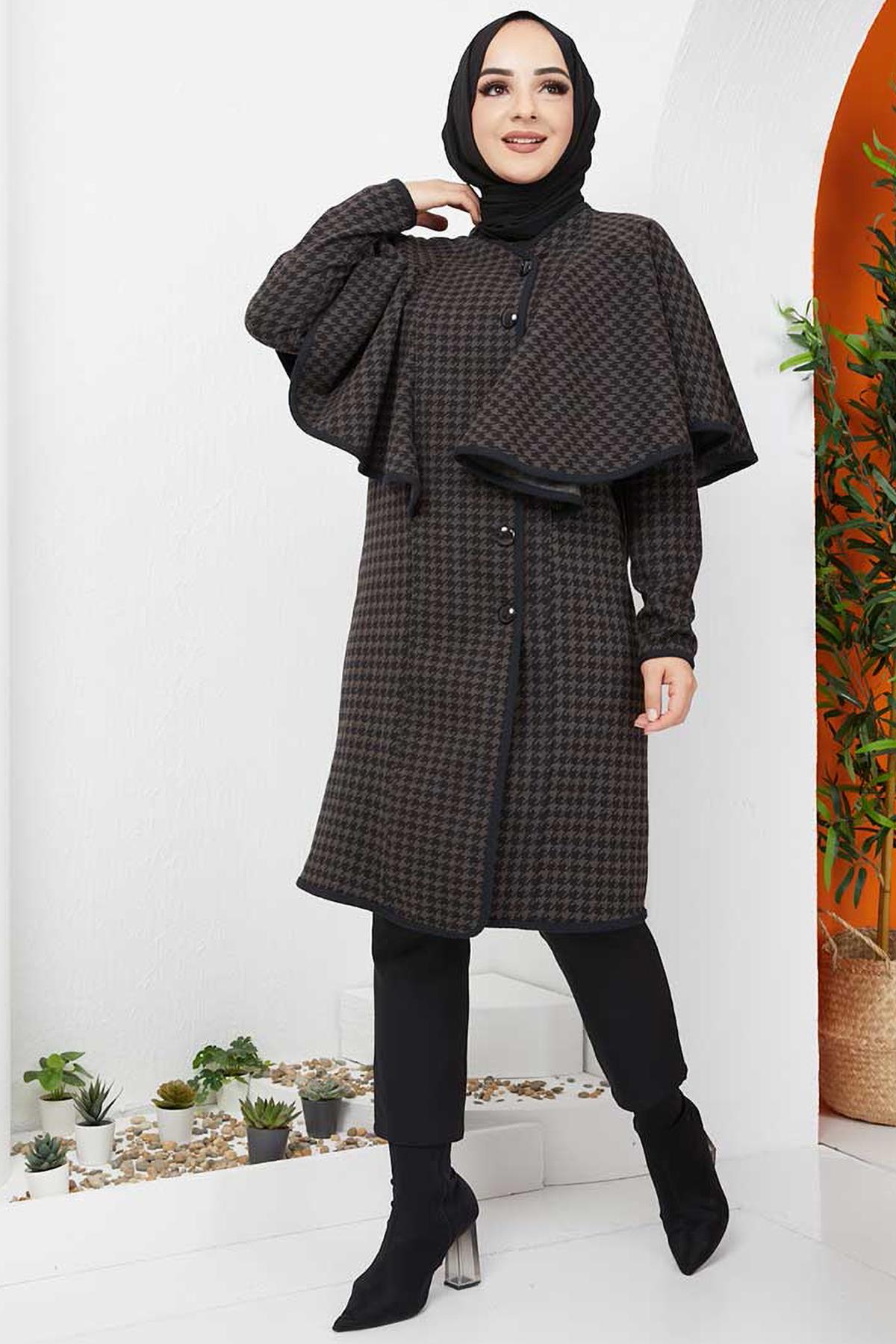 Tesettür Kazayağı Desen Pelerinli Kap KahveHM4007