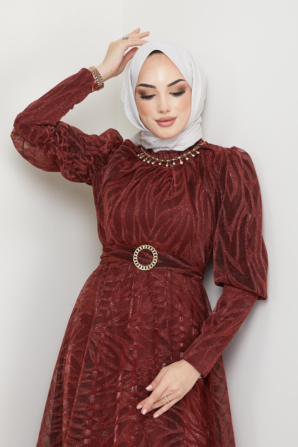 Tesettür Kolye Detaylı, Organze Abiye KiremitHM4216