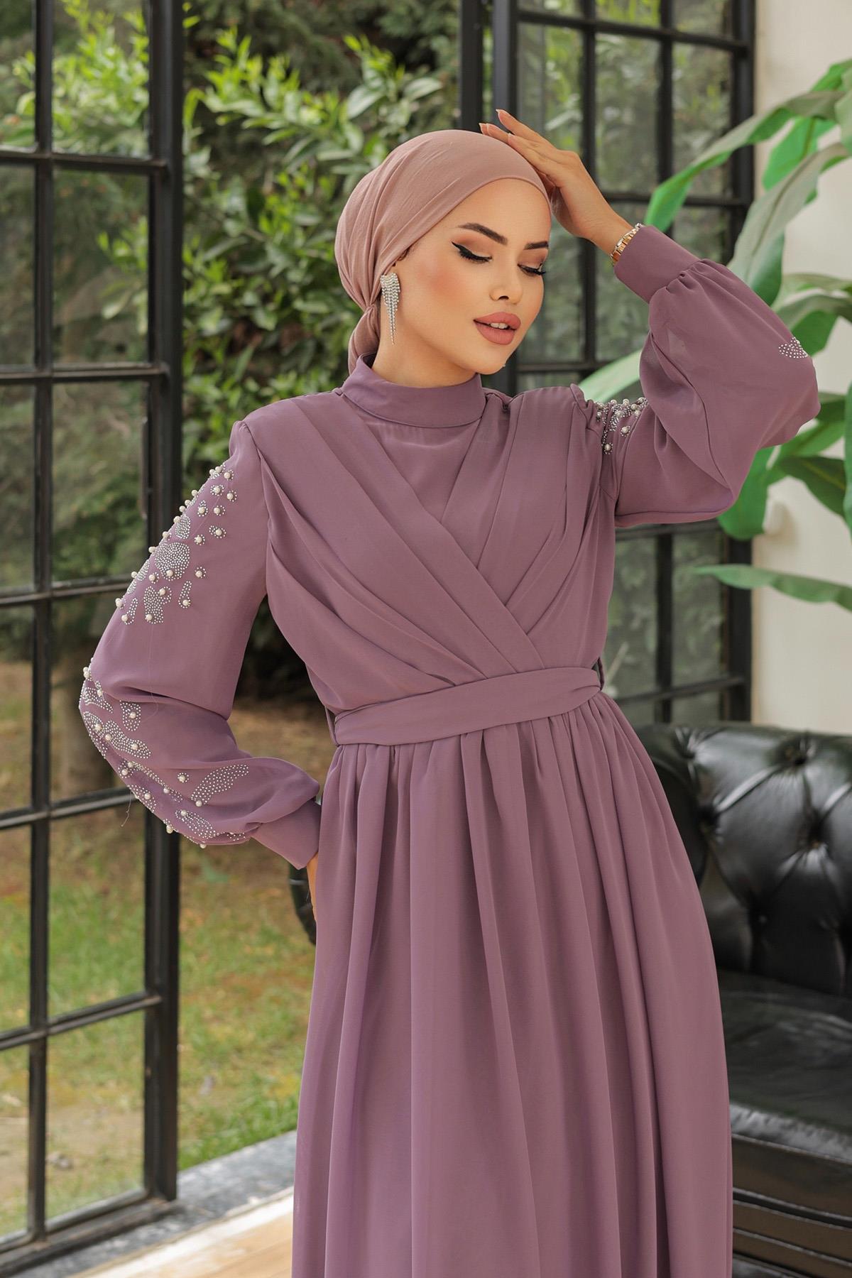 Tesettür Kruvaze Pilise, Kolları Taşlı Şifon Abiye LilaHM4192