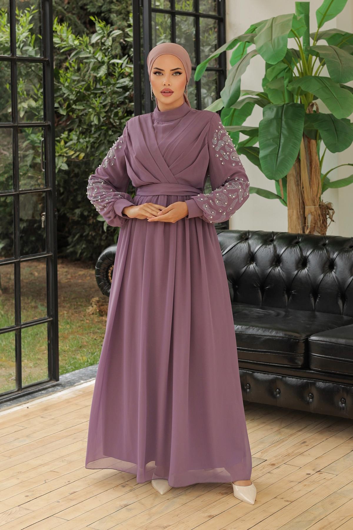 Tesettür Kruvaze Pilise, Kolları Taşlı Şifon Abiye LilaHM4192