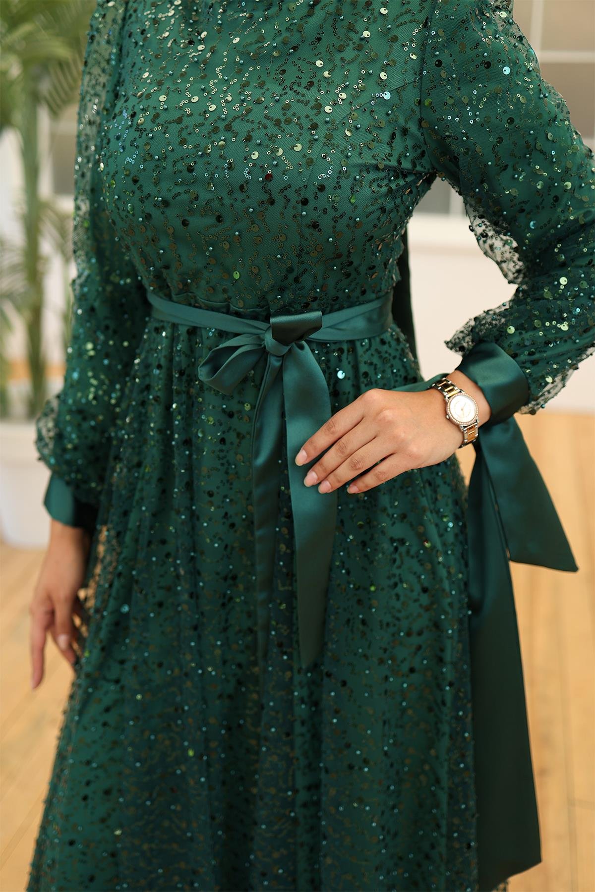Tesettür Larissa Boncuklu Tül Abiye Zümrüt YeşiliLP5015