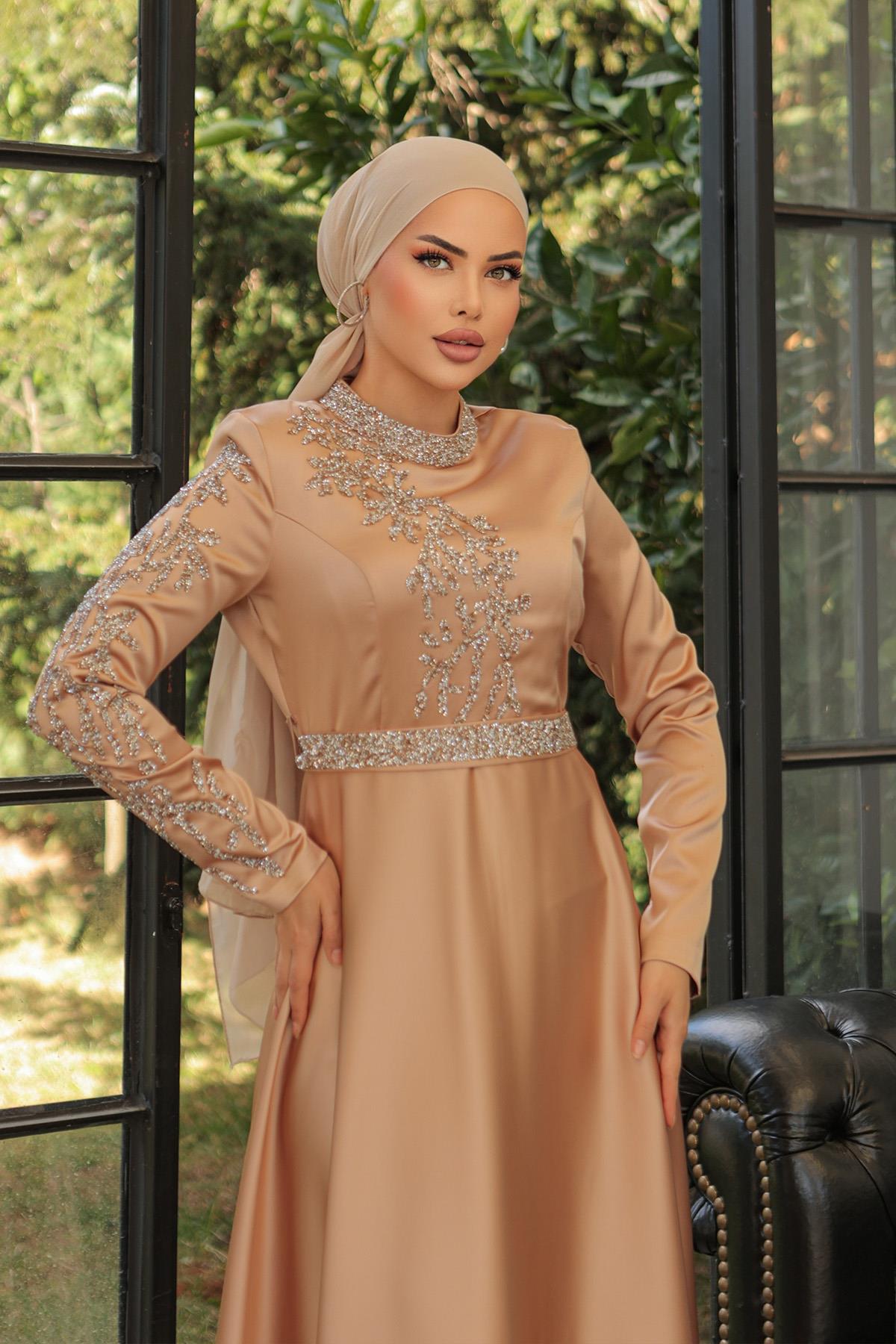 Tesettür Liya Meç Süslemeli Saten Abiye CamelHM2009