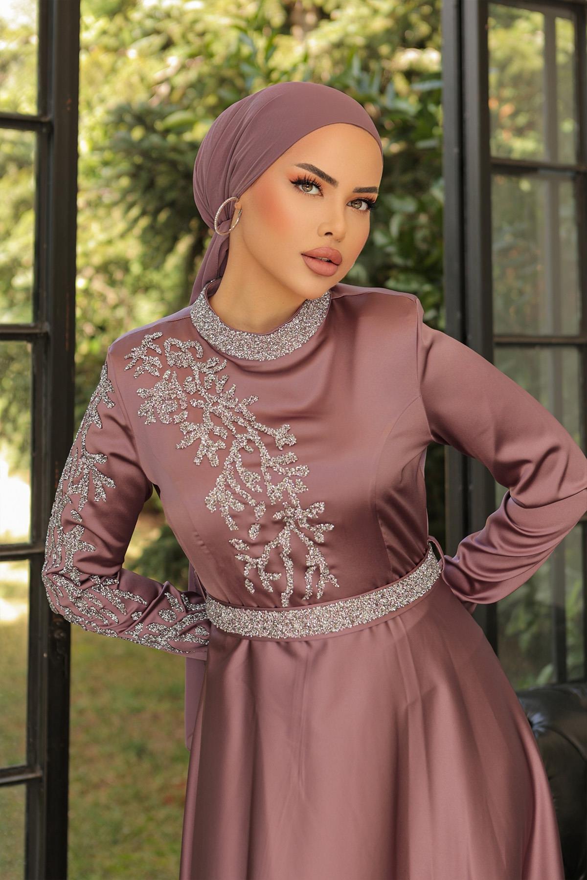 Tesettür Liya Meç Süslemeli Saten Abiye LilaHM2009