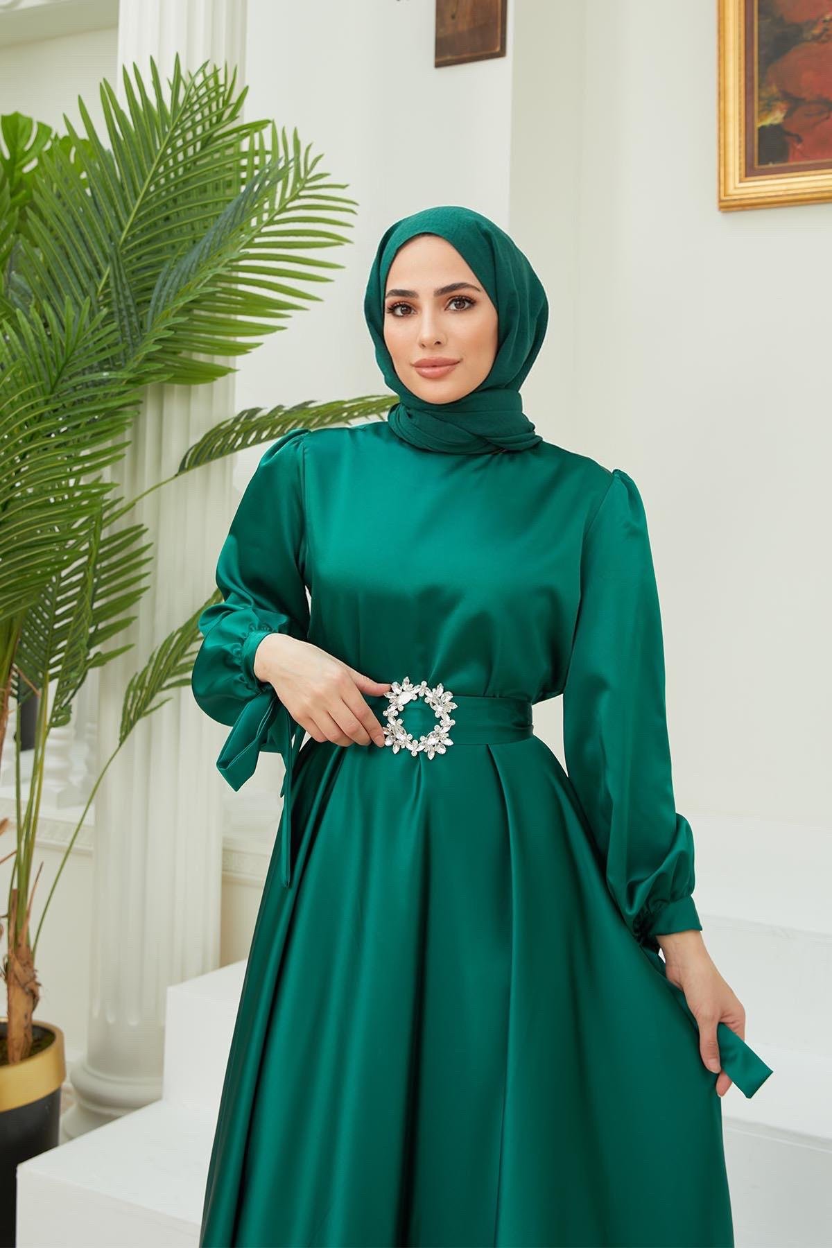 Hijab Cuff Laced Belt Stone Satin evening dress emerald greenHM4133-1