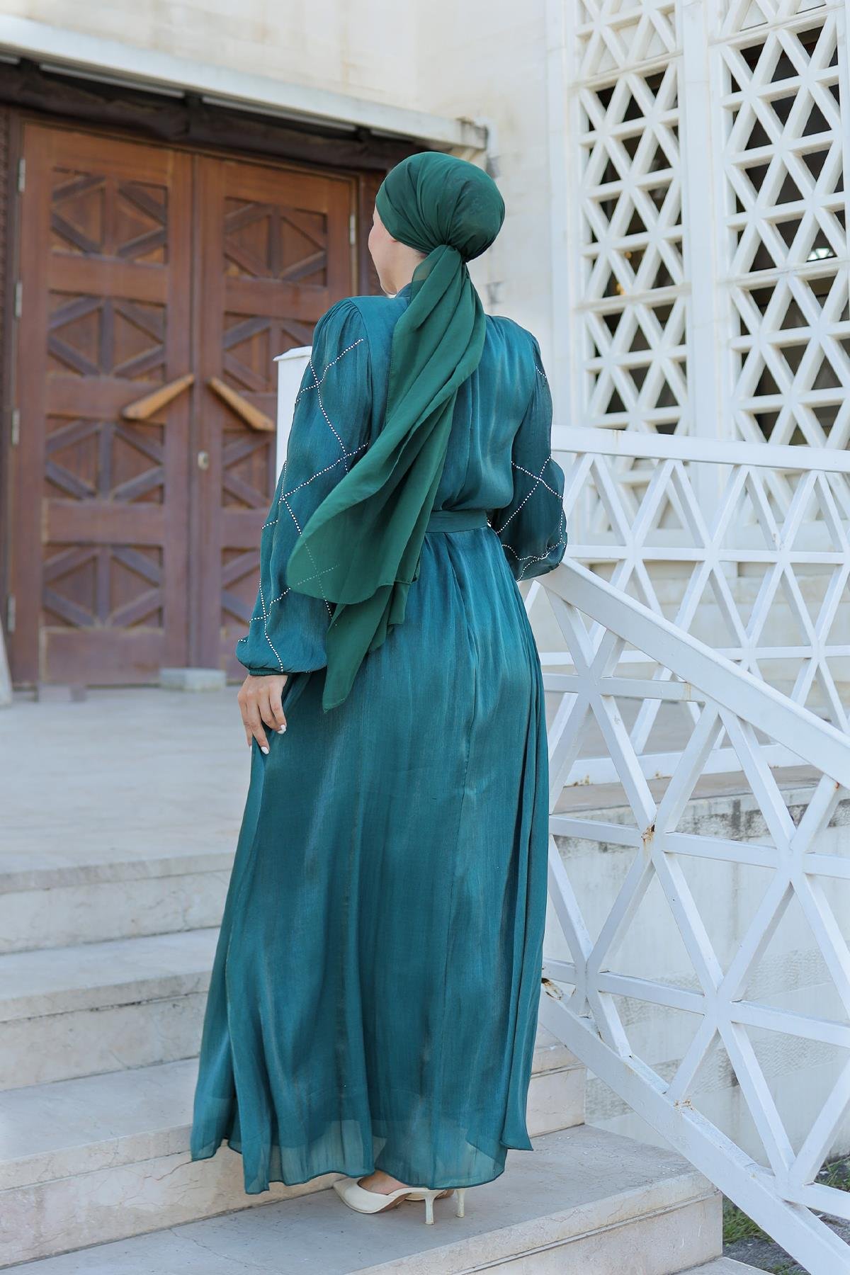 Tesettür Mercan Işıltı Abiye Zümrüt YeşiliLP6097