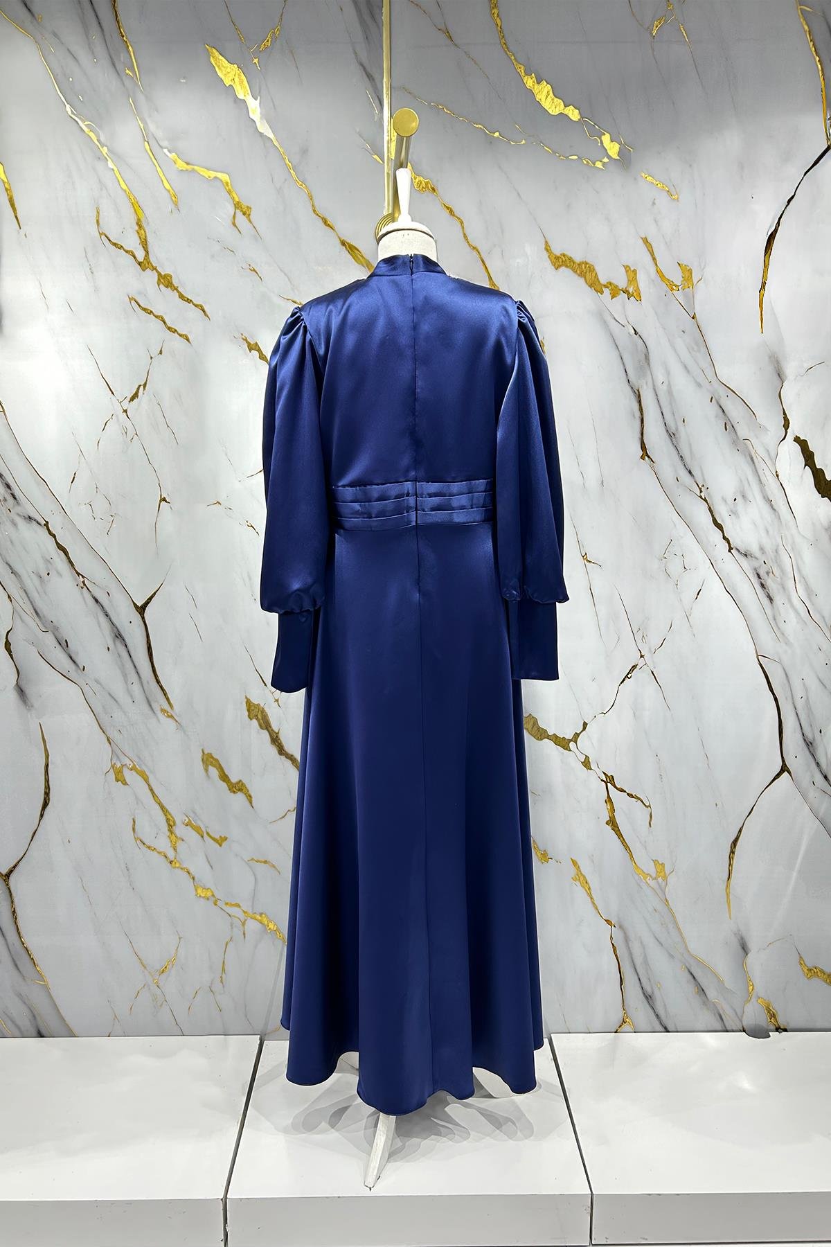 Tesettür Meri Büyük Beden Saten Abiye LacivertLP6183