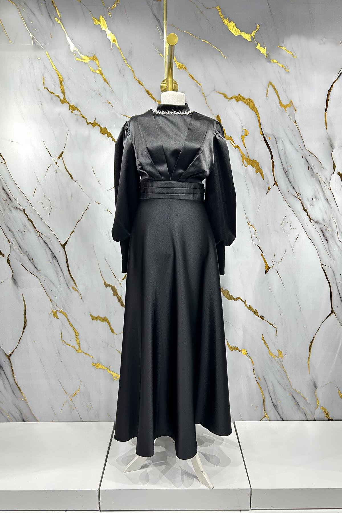 Tesettür Meri Büyük Beden Saten Abiye SiyahLP6183