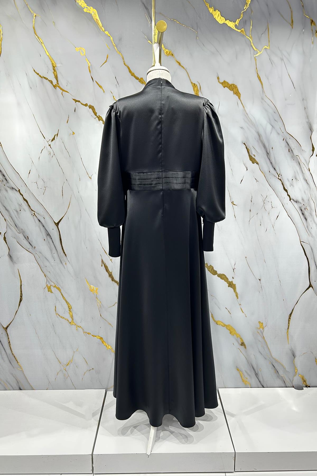 Tesettür Meri Büyük Beden Saten Abiye SiyahLP6183