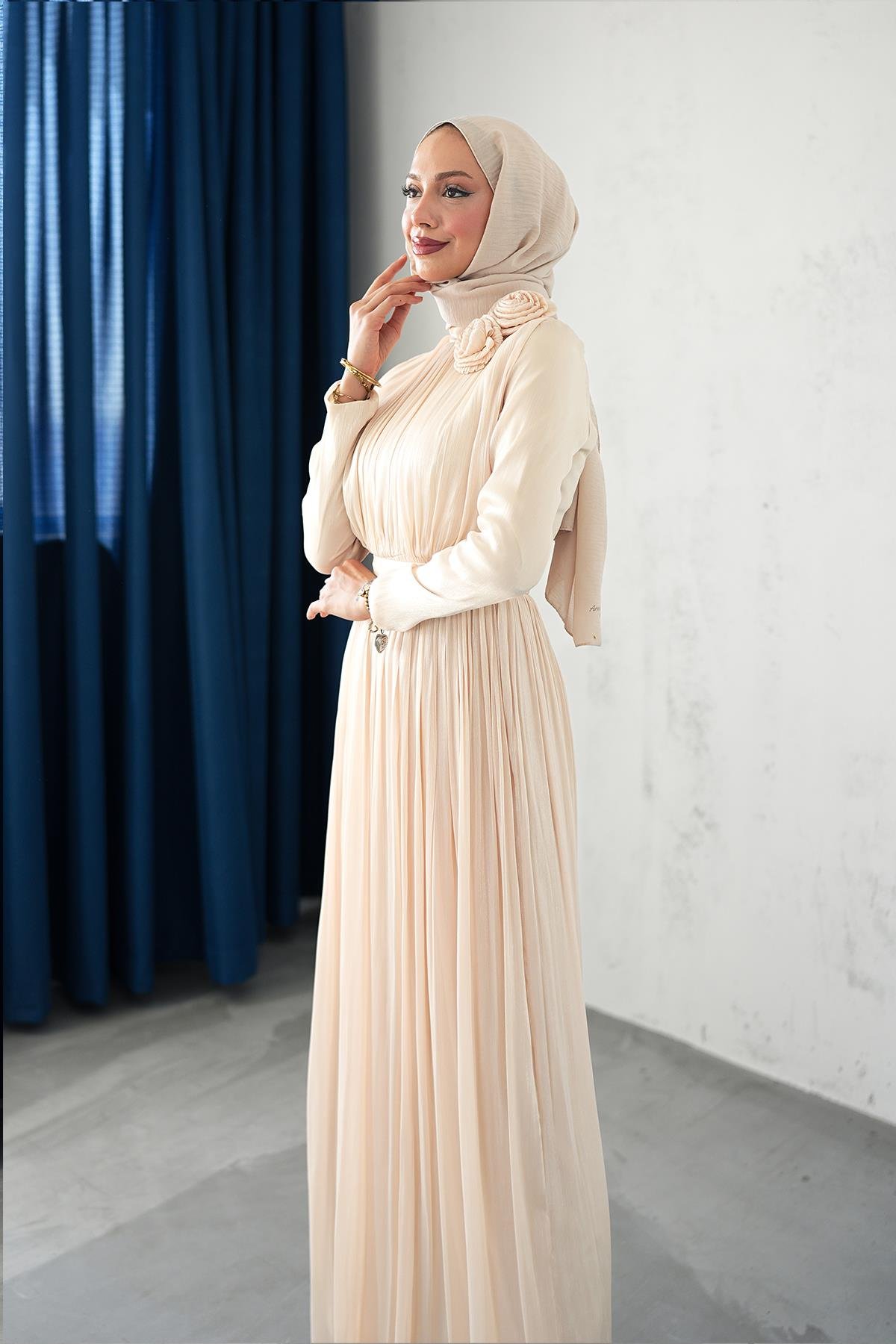 Tesettür Nevgül Işıltı Abiye BejLP6298