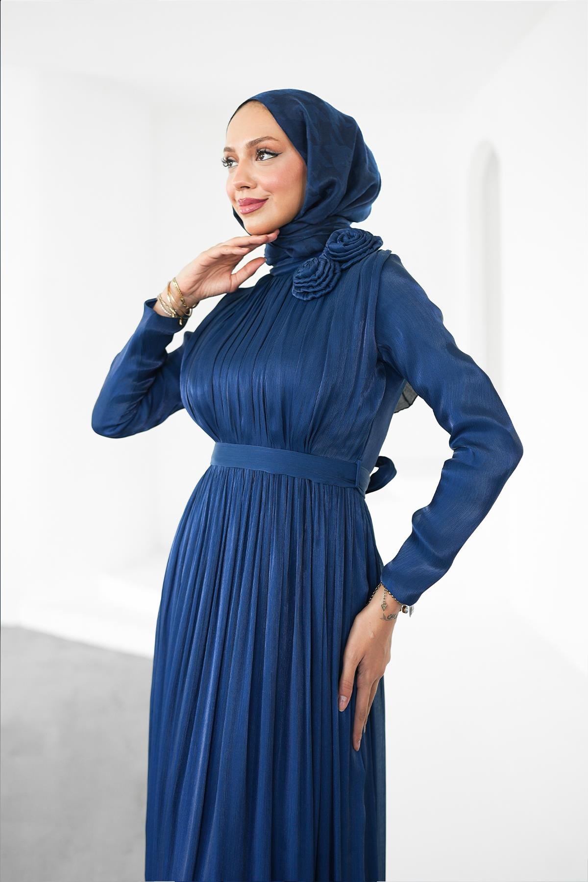 Tesettür Nevgül Işıltı Abiye LacivertLP6298