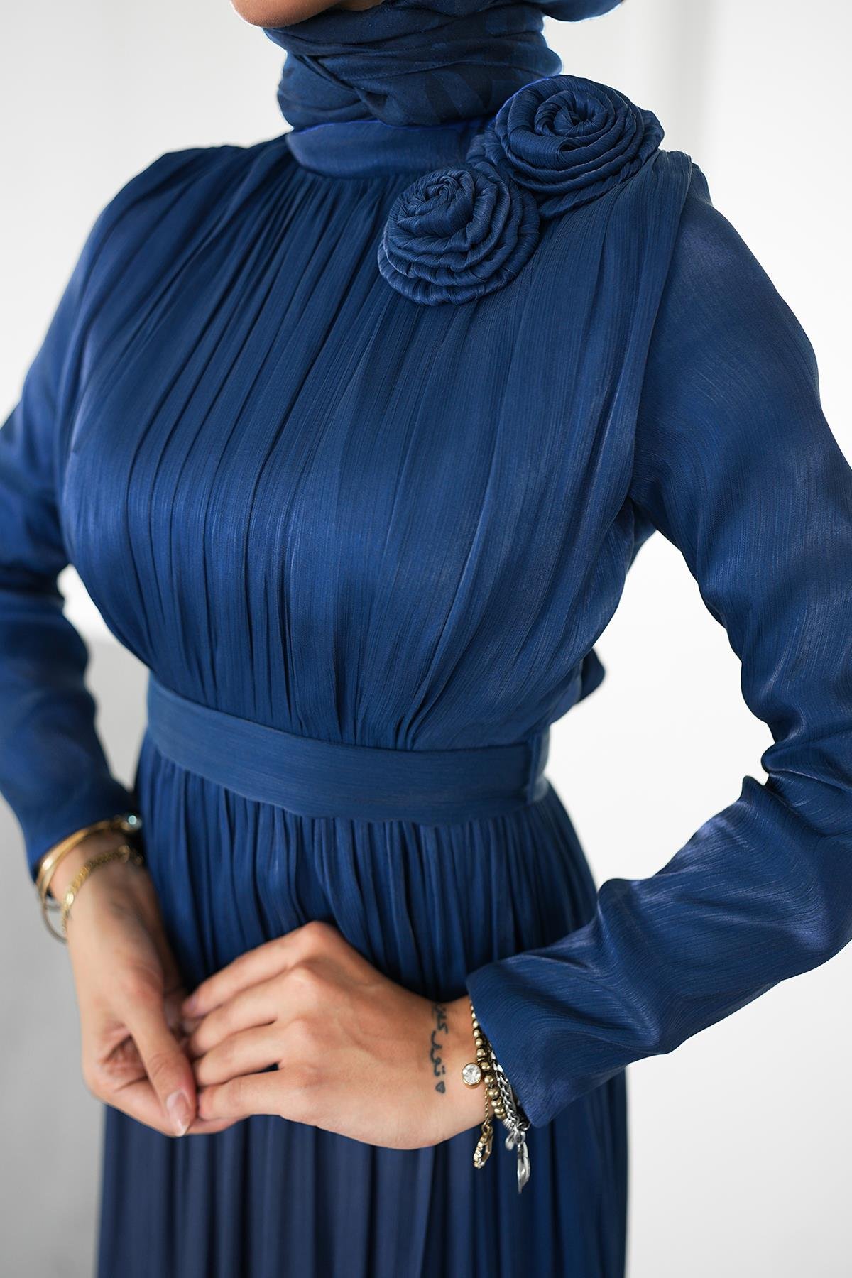 Tesettür Nevgül Işıltı Abiye LacivertLP6298