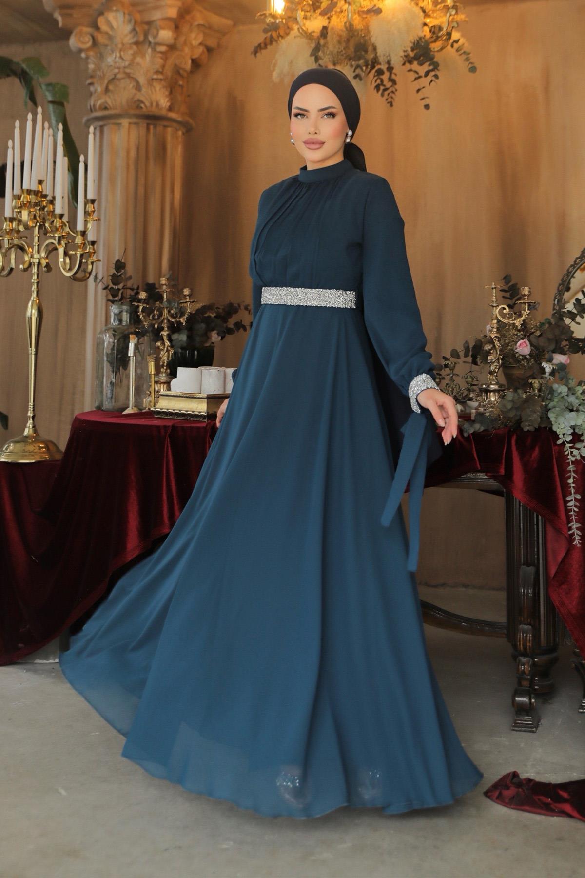 Tesettür Önü Büzgülü Taş Süslemeli Şifon Abiye PetrolHM4089