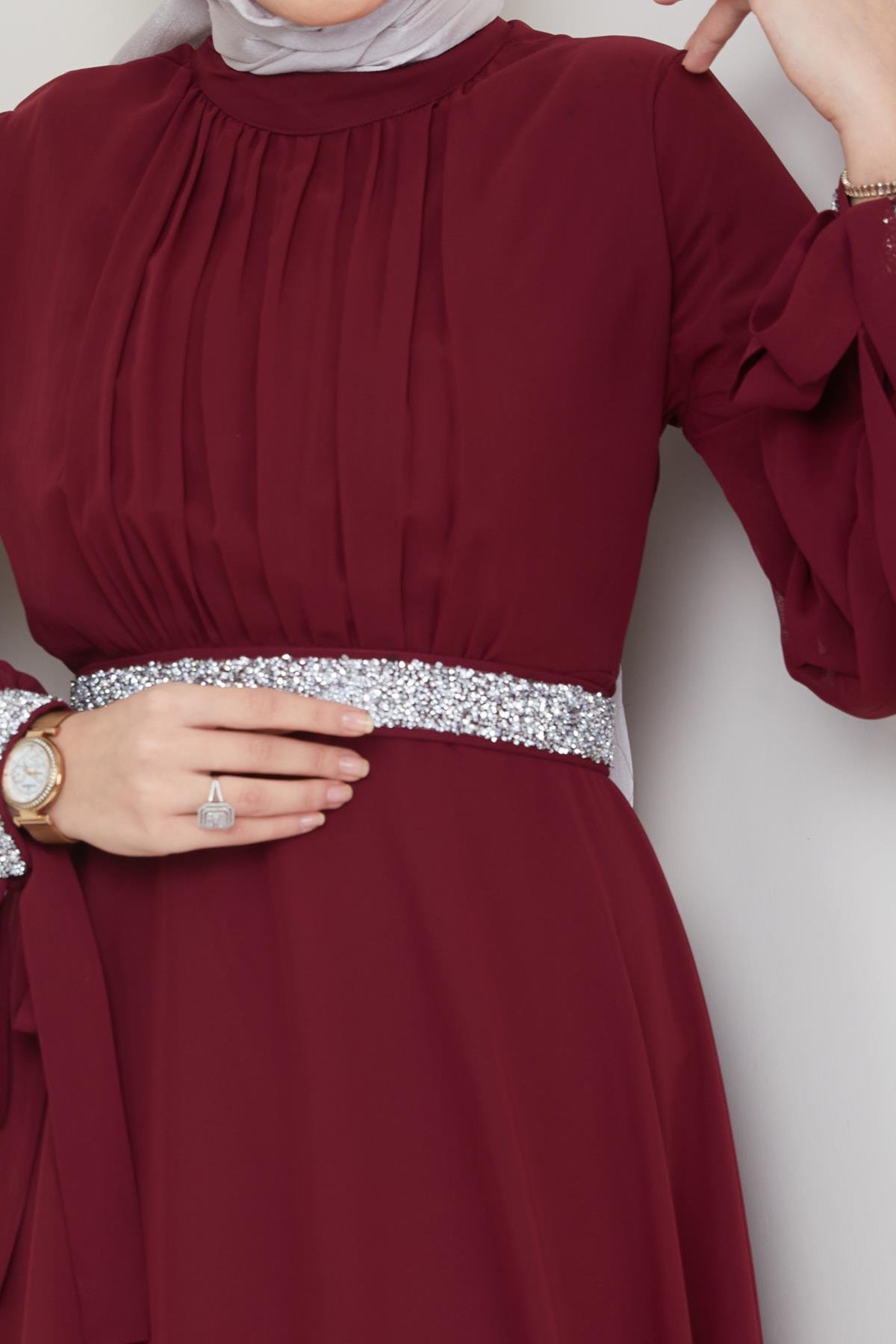 Tesettür Önü Büzgülü Taş Süslemeli Şifon Abiye BordoHM4089