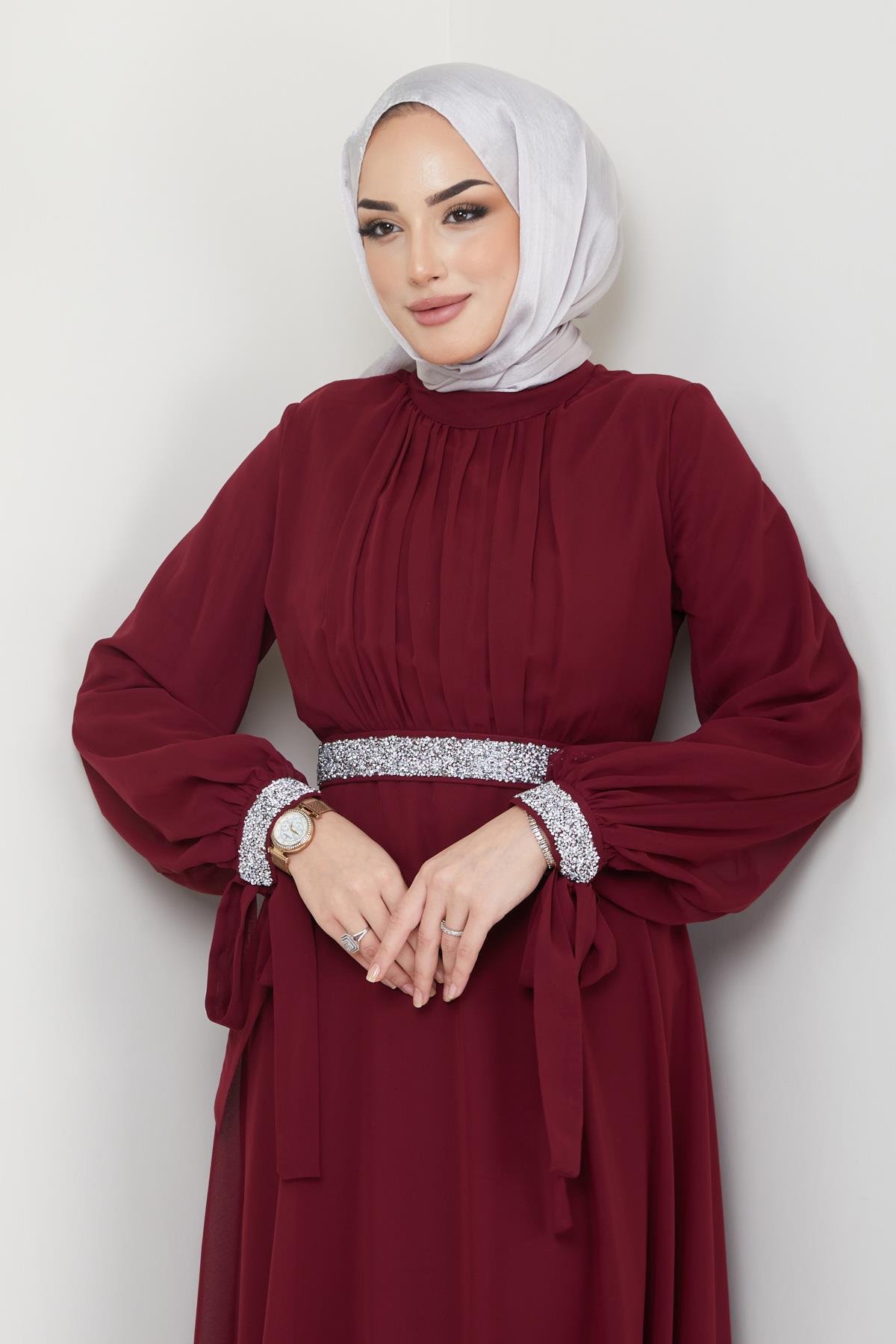 Tesettür Önü Büzgülü Taş Süslemeli Şifon Abiye BordoHM4089