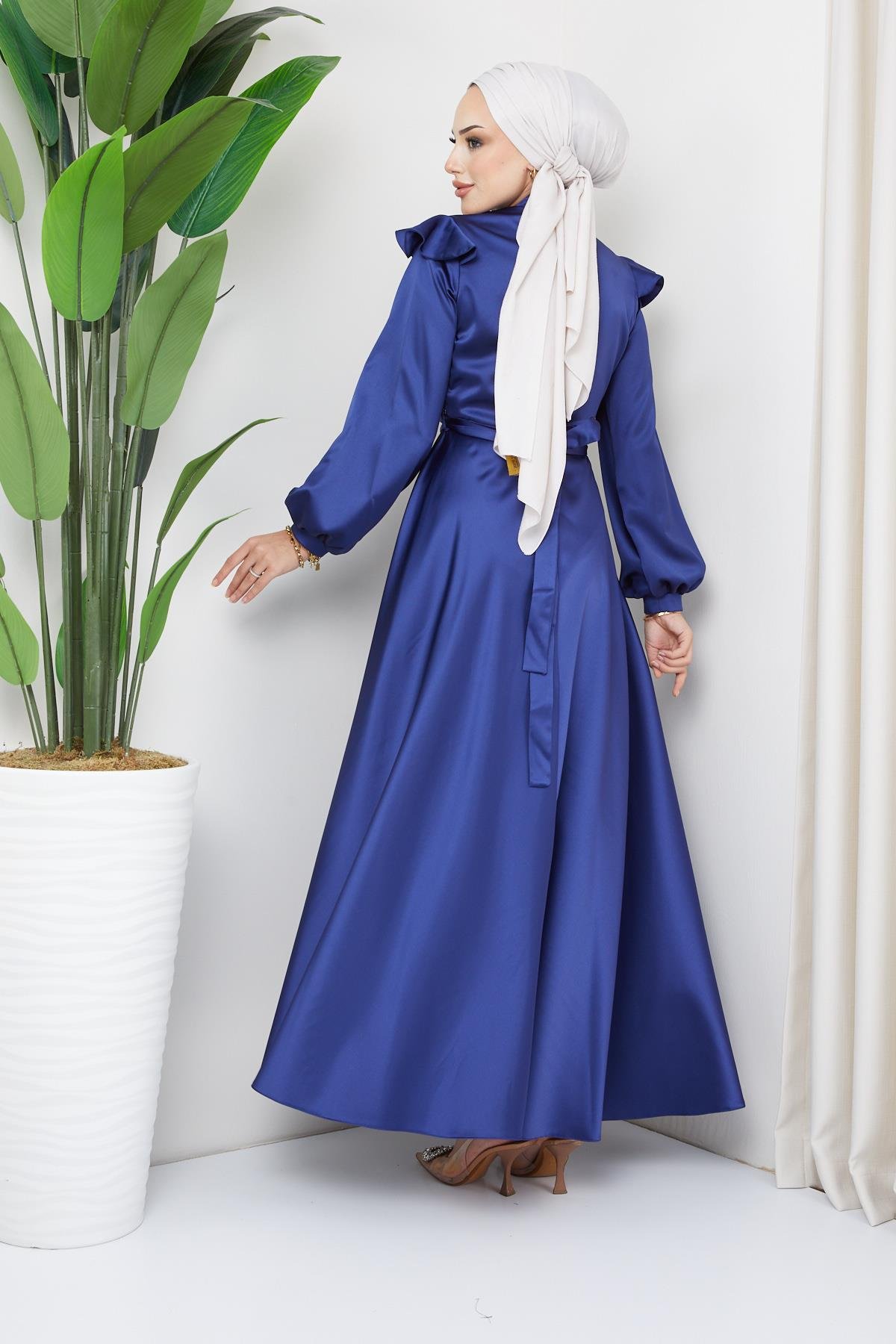 Tesettür Önü Payet Detaylı Saten Abiye LacivertHM5022-1