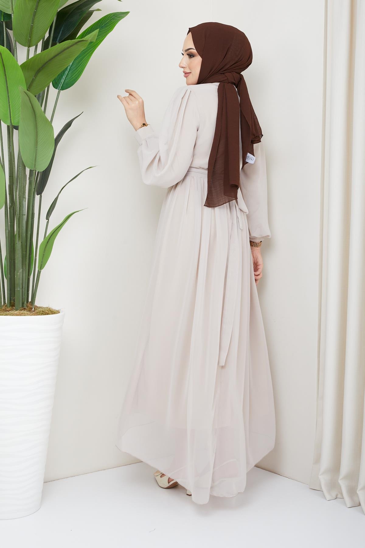 Tesettür Önü Piliseli Şifon Elbise TaşHM4219