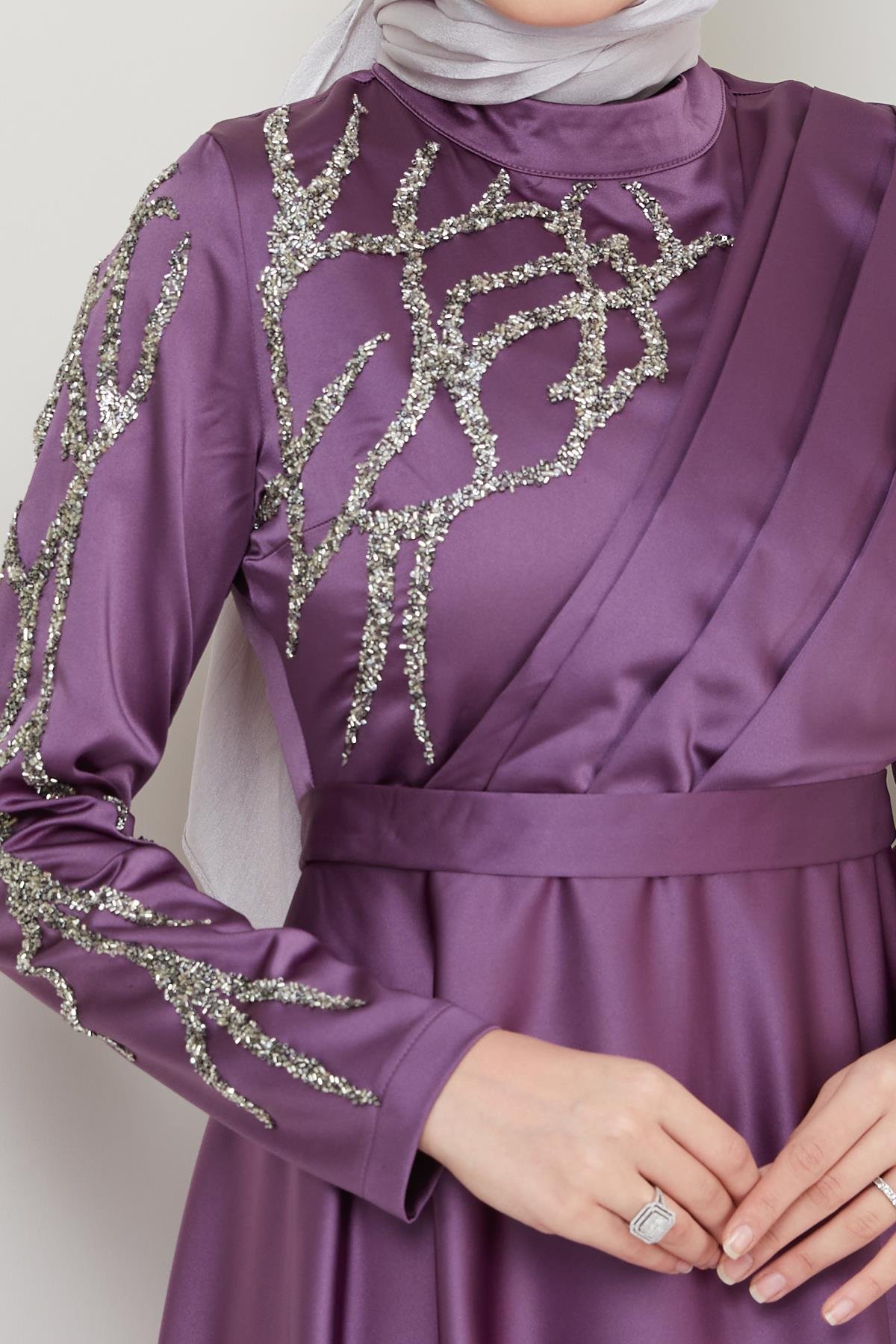 Tesettür Piliseli, Meç Süslemeli Saten Abiye LilaHM4209