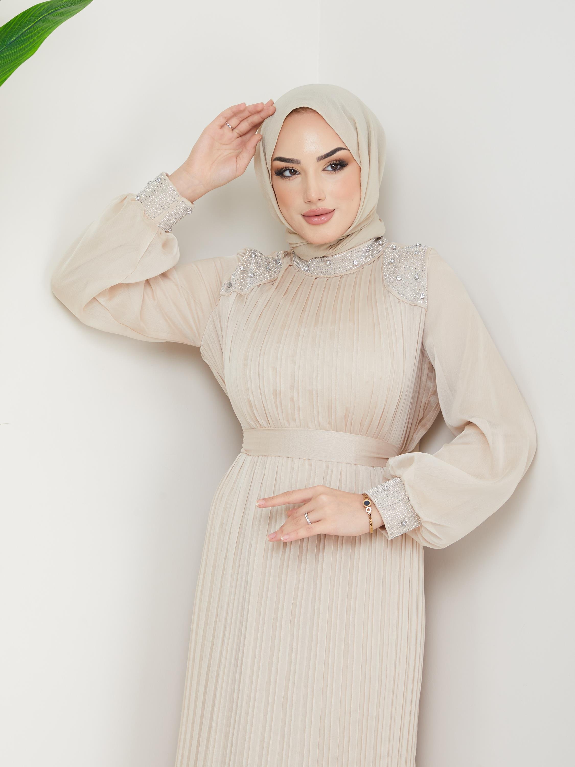 Tesettür Piliseli Taş ve İnci Süslemeli Şifon Abiye TaşHM4180