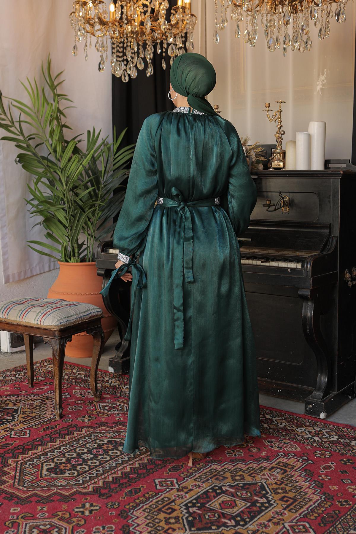 Tesettür Sarem Işıltı Taşlı Abiye Zümrüt YeşiliLP4203-1