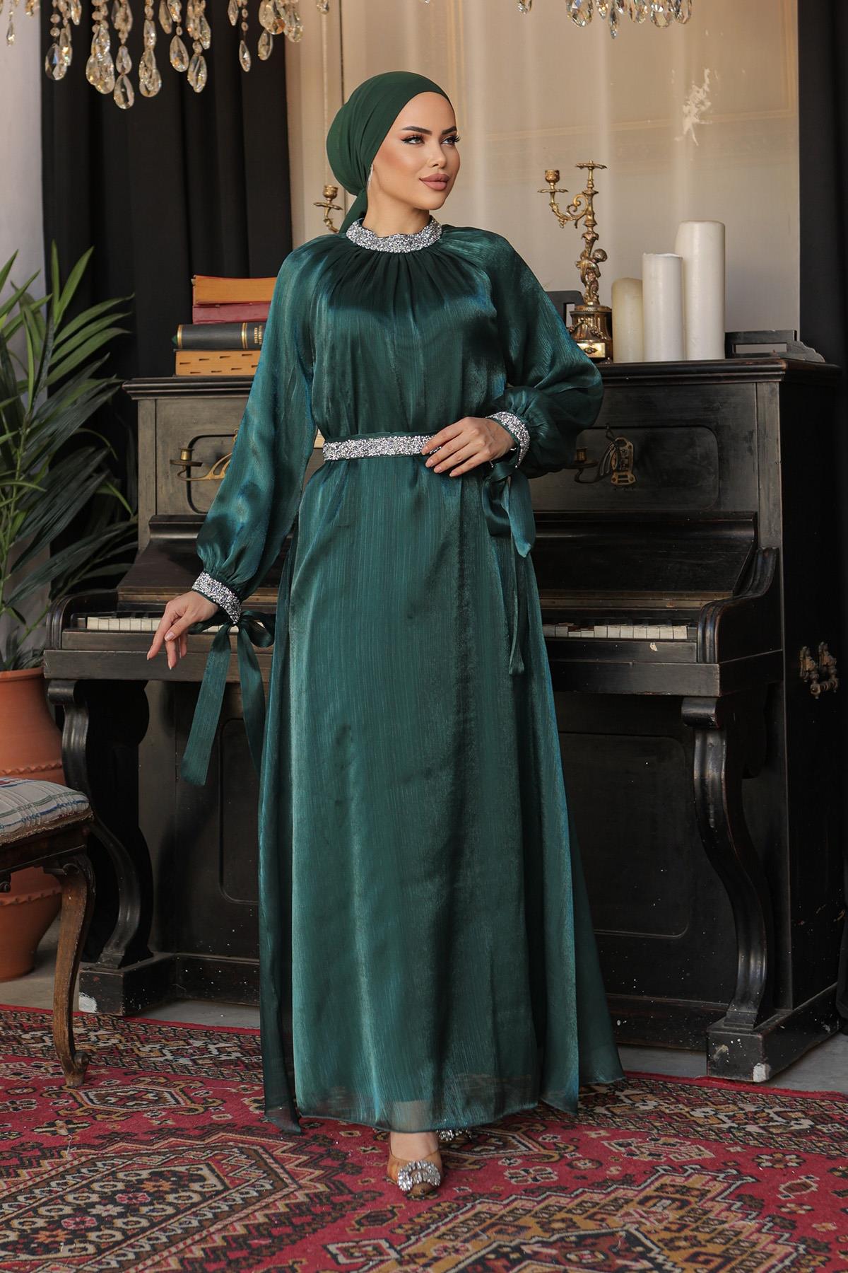 Tesettür Sarem Işıltı Taşlı Abiye Zümrüt YeşiliLP4203-1