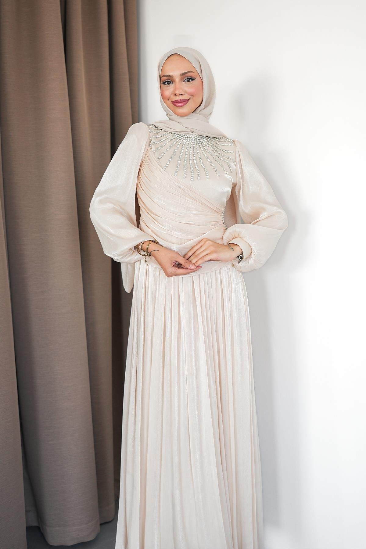 Tesettür Şimal Işıltı Abiye BejLP6238