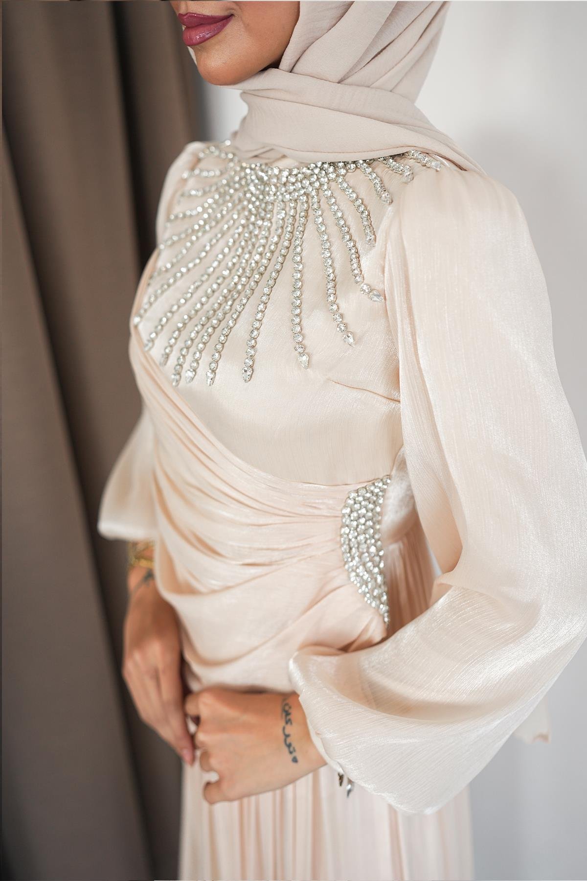 Tesettür Şimal Işıltı Abiye BejLP6238