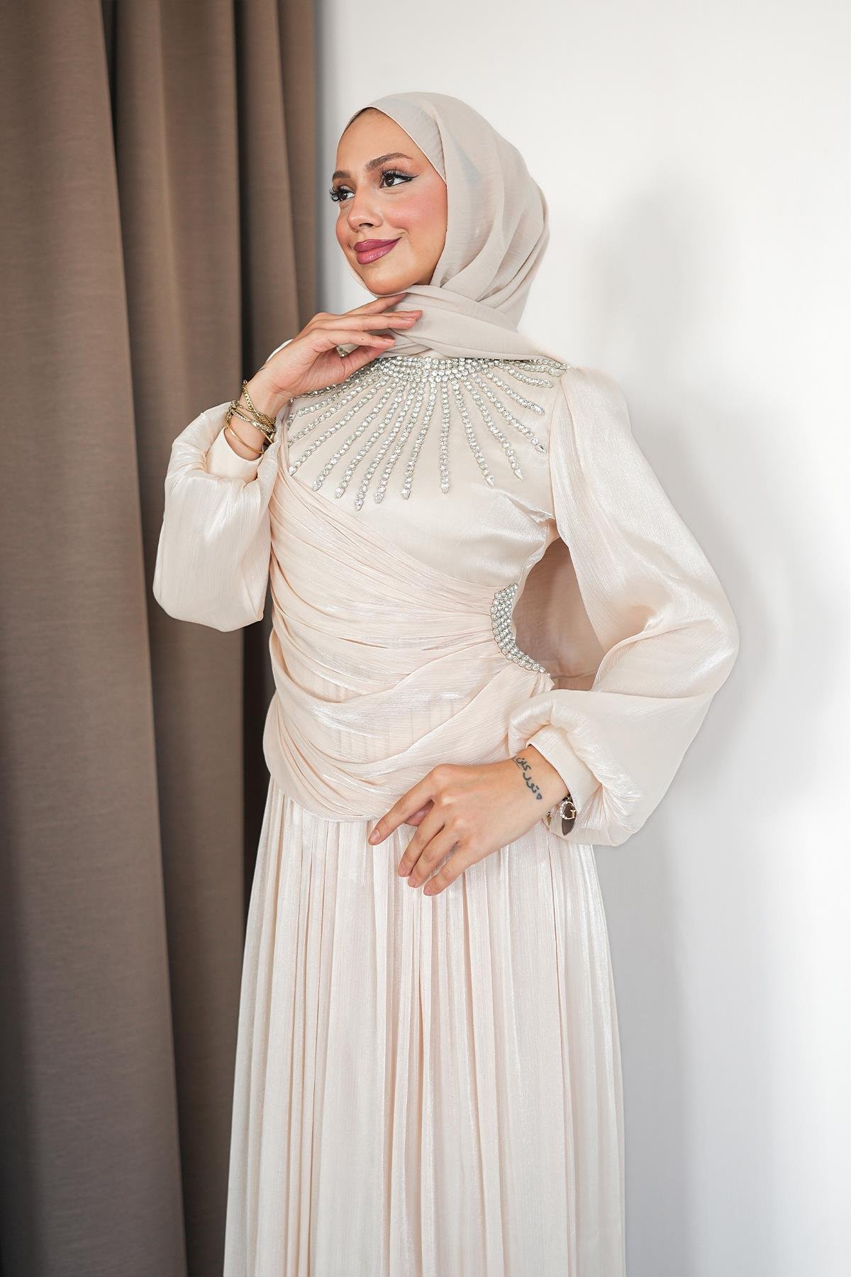Tesettür Şimal Işıltı Abiye BejLP6238
