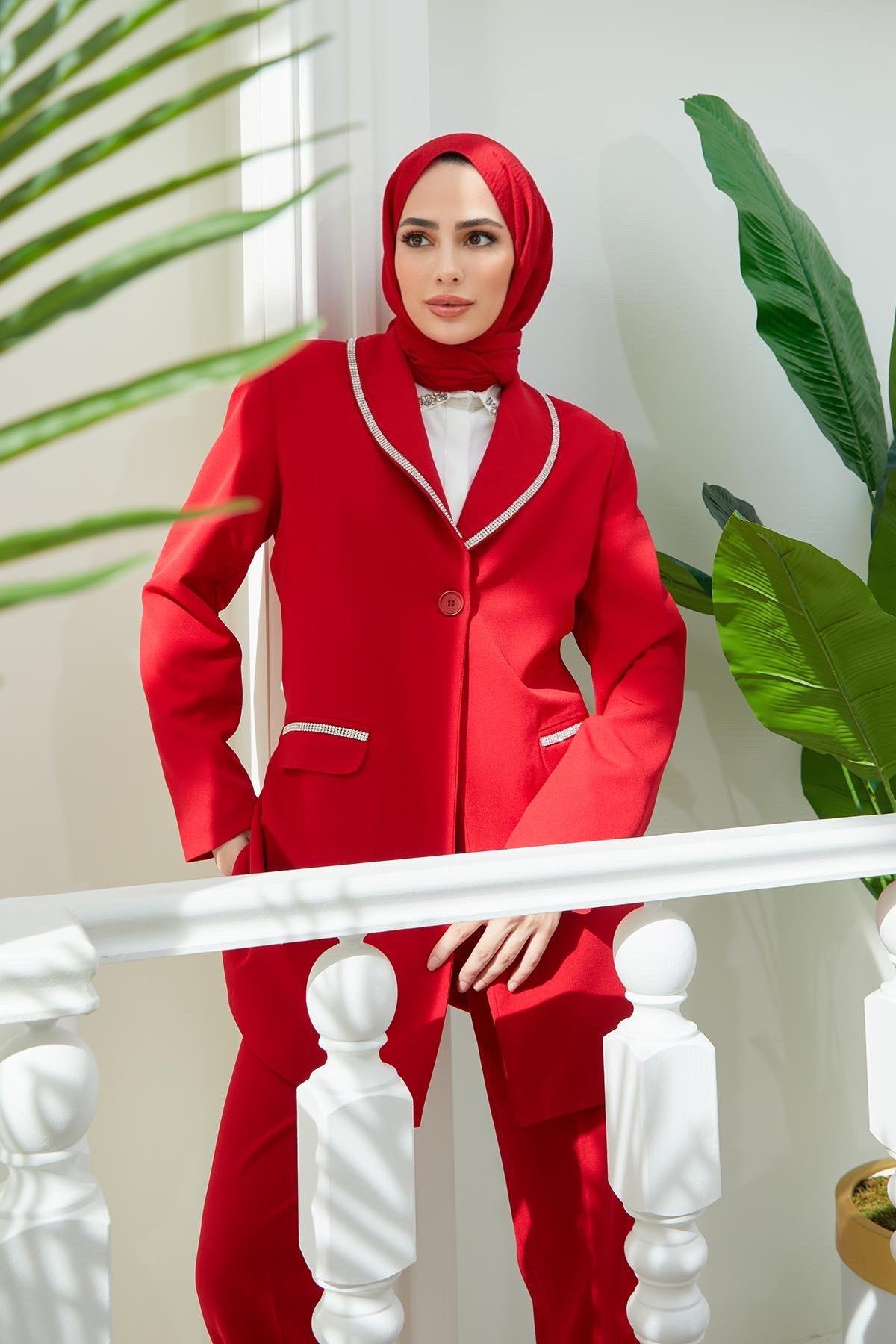 Tesettür Yaka ve Cep Şerit Meçli Takım KırmızıHM4127-3