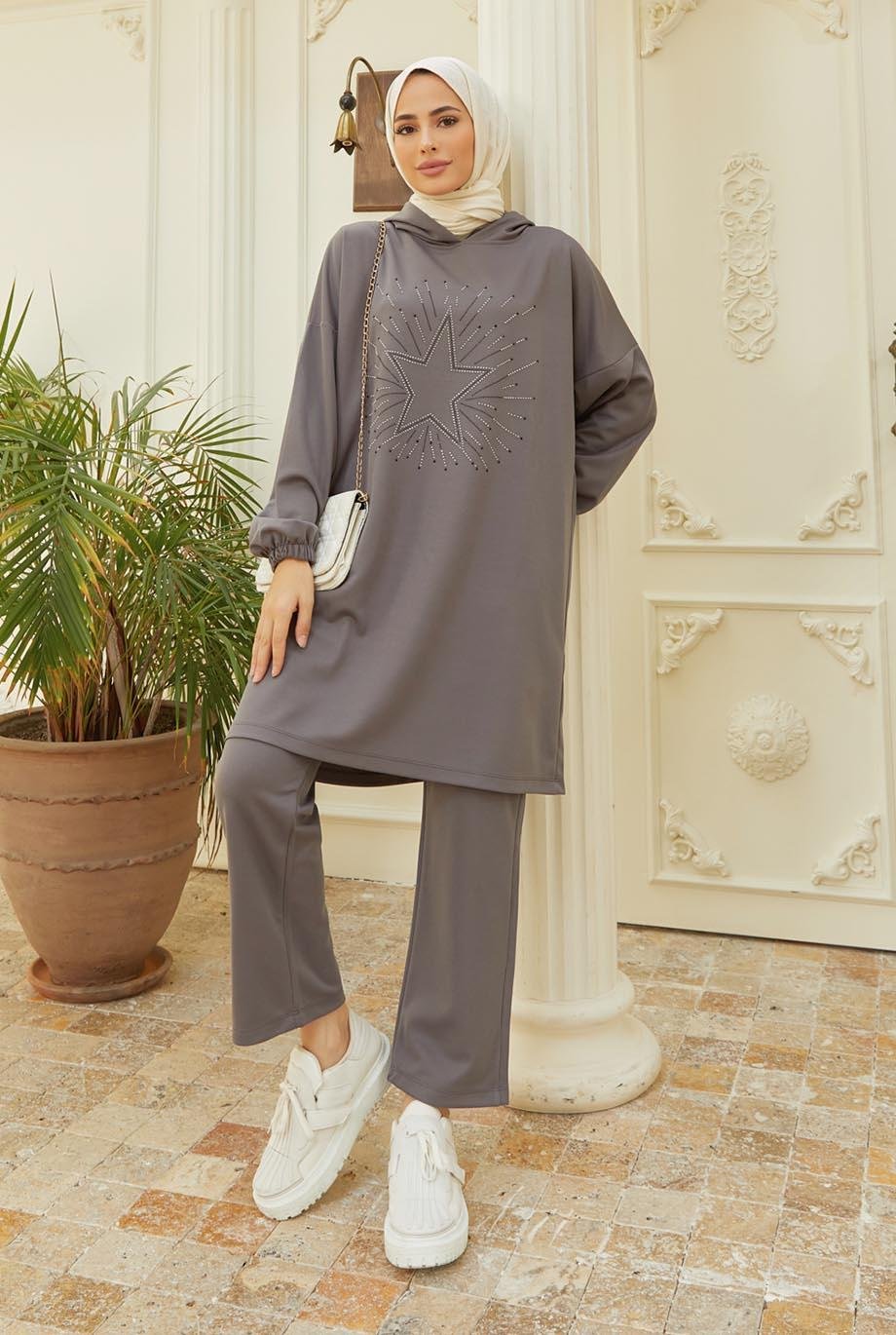 Tesettür Yıldız Baskılı Kombin GriHM4018