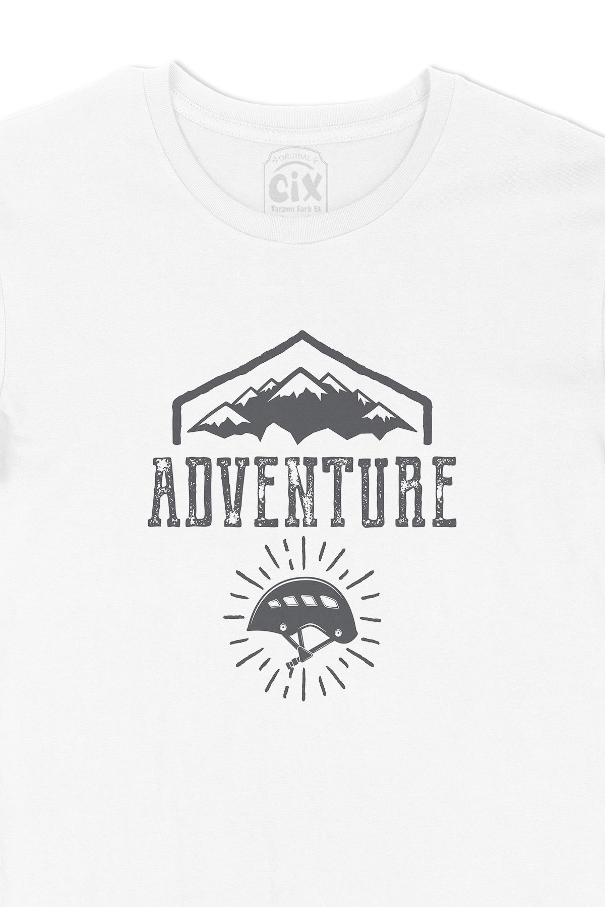 Adventure & Helmet Tişört