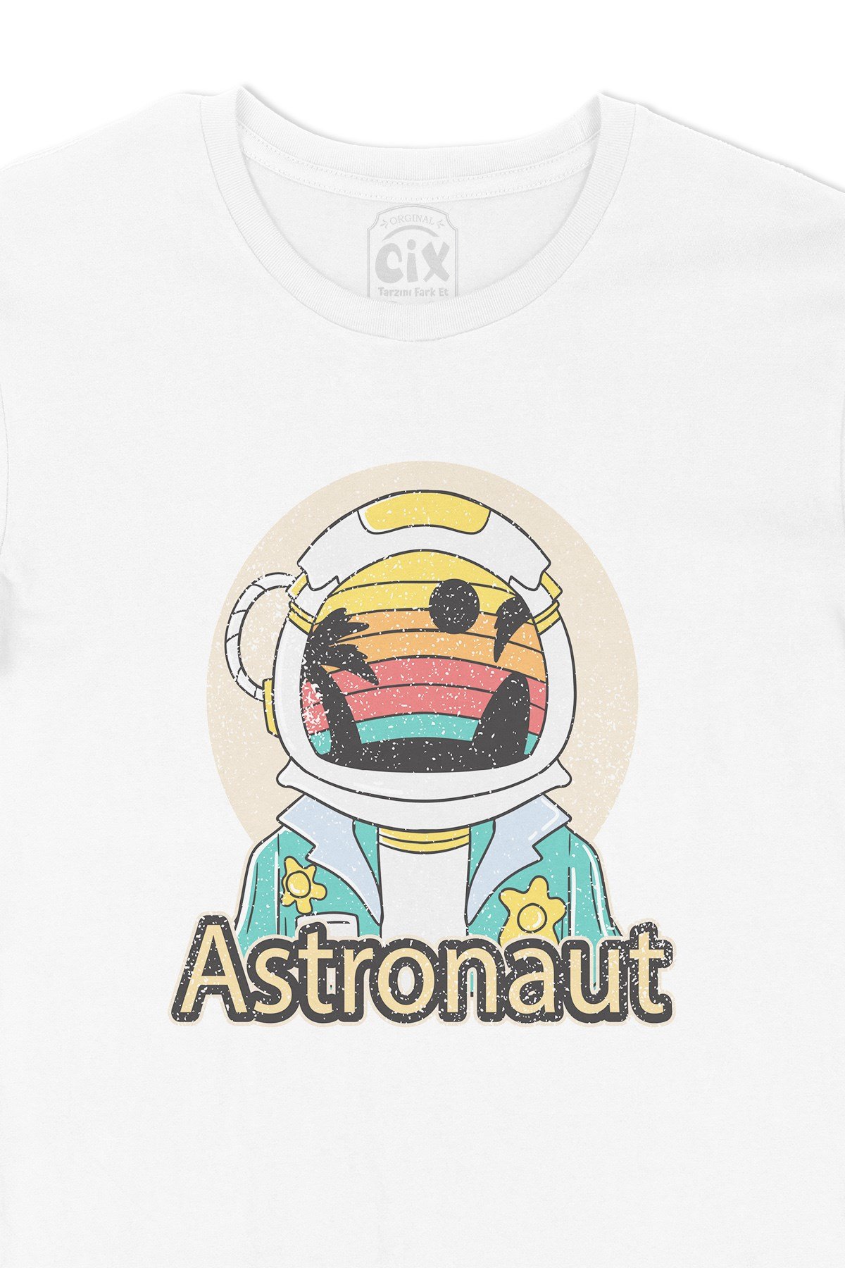 Astronot Uzayda Yazılı Tişört