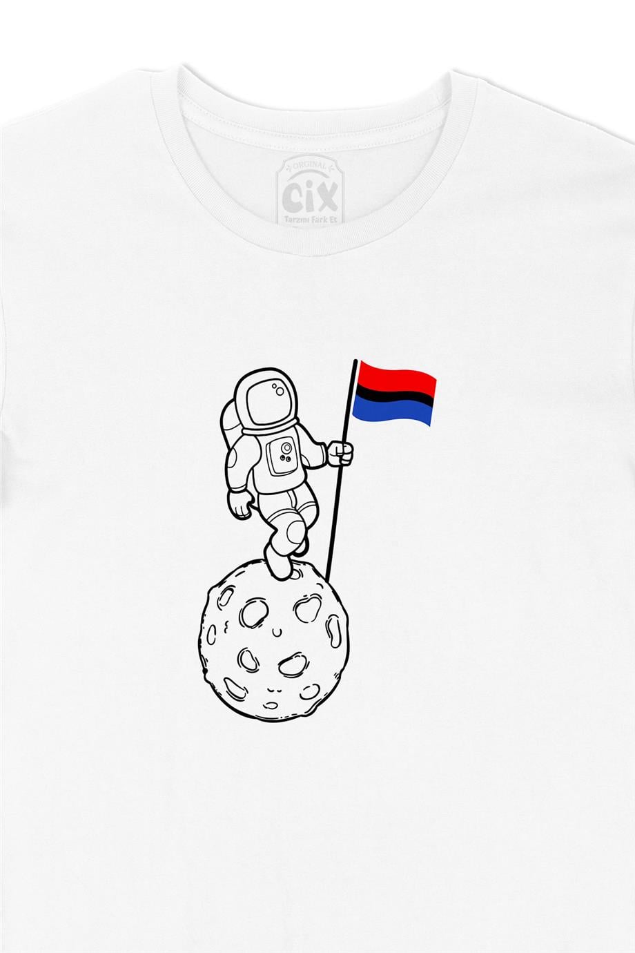 Bayraklı Astronot Beyaz Tişört
