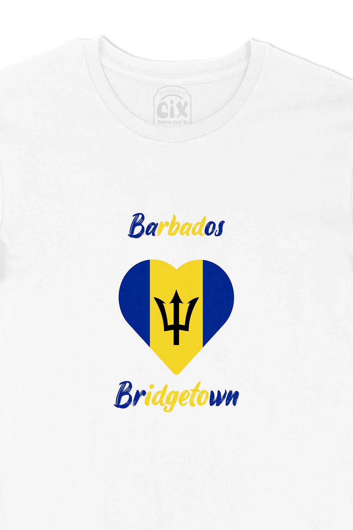 Bridgetown Barbados Bayraklı Kalpli Tişört