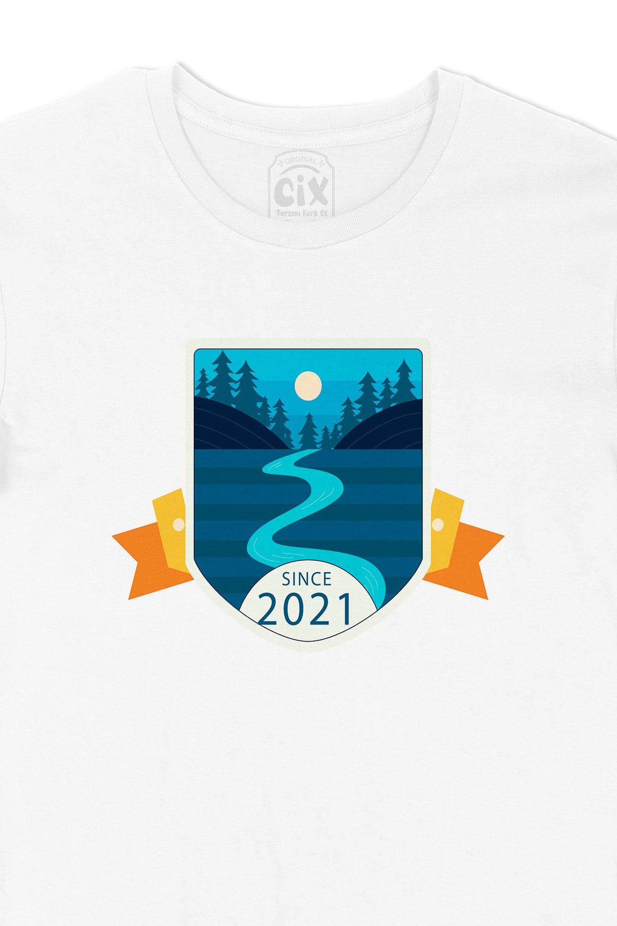 Camping Since 2021 Tişört