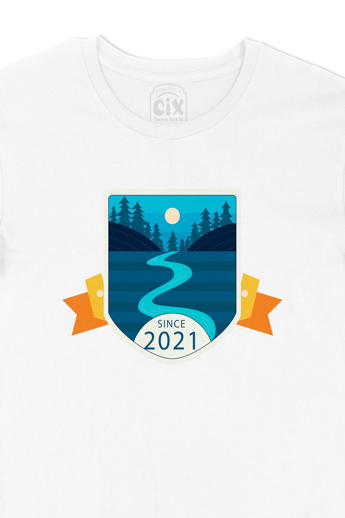 Camping Since 2021 Tişört