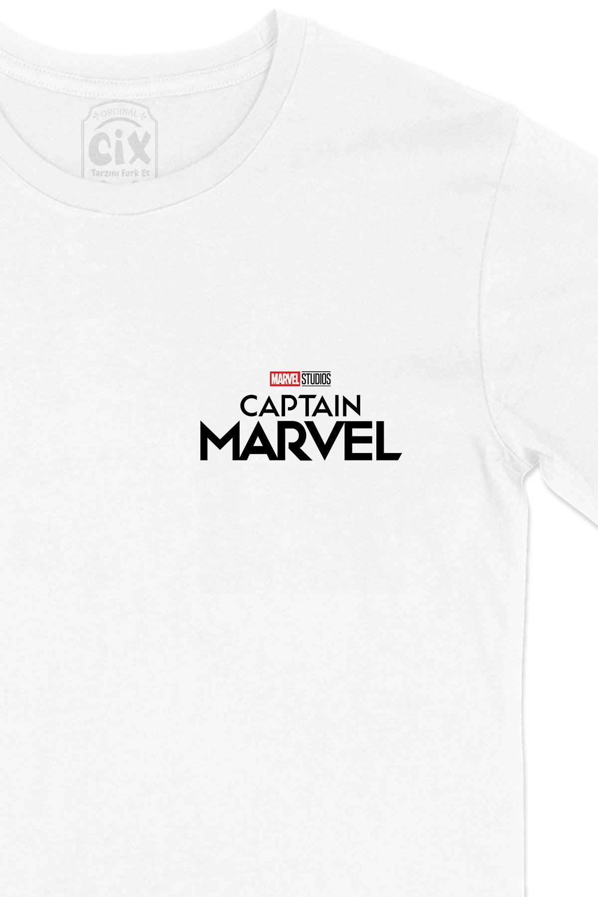 Captain Marvel Studios Cep Logo Tasarımlı Beyaz Tişört