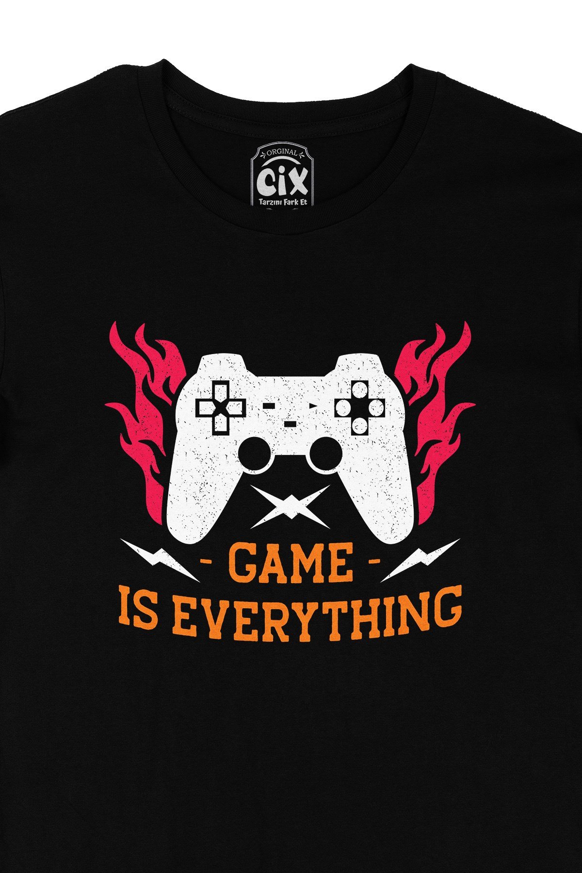 Game is Everything Siyah Tişört